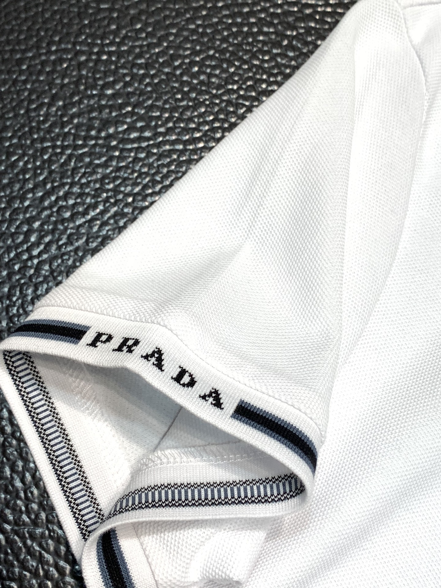 Prada普拉达独家专供新款原单男士Polo短袖高端定制高版本时尚百搭爆款️️原版进口纯棉面料胸前log
