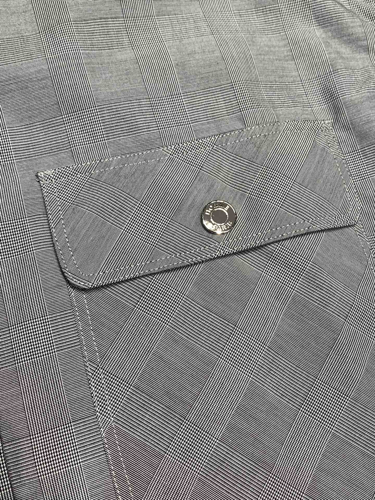 BBR巴宝莉独家专供新品时尚休闲Polo长袖进口原版科技面料柔软舒适上身舒适透气独特设计风格无论是单穿还