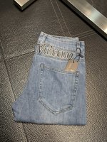 Louis Vuitton Shop
 Clothing Jeans Casual