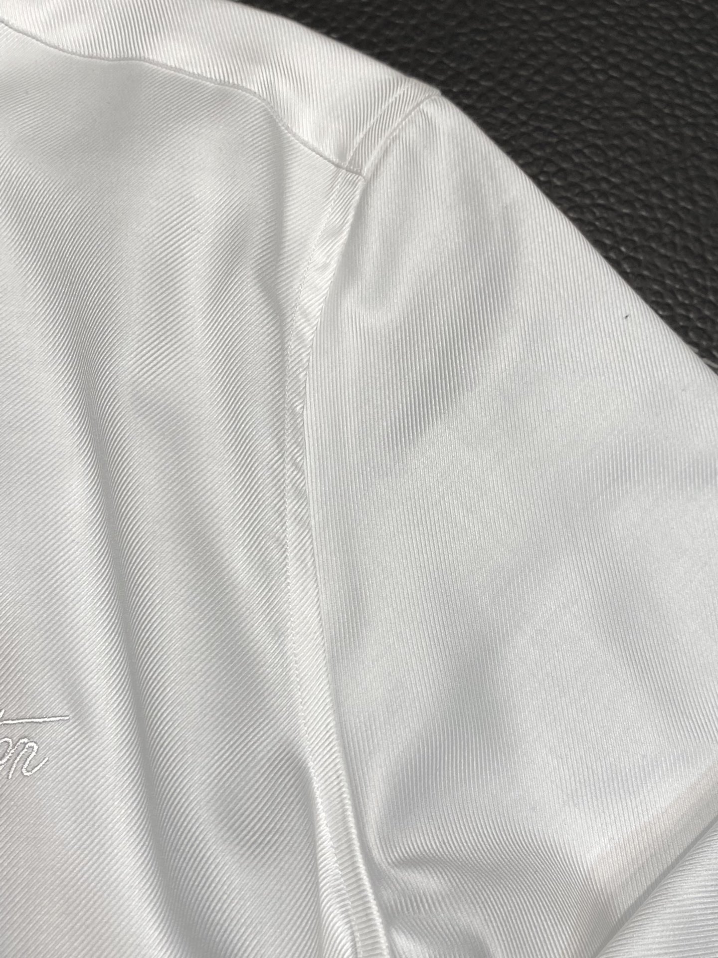 LV路易威登独家专供新款原单男士休闲Polo衬衫高端定制高版本时尚百搭爆款️️进口面料手感超柔软细腻穿着