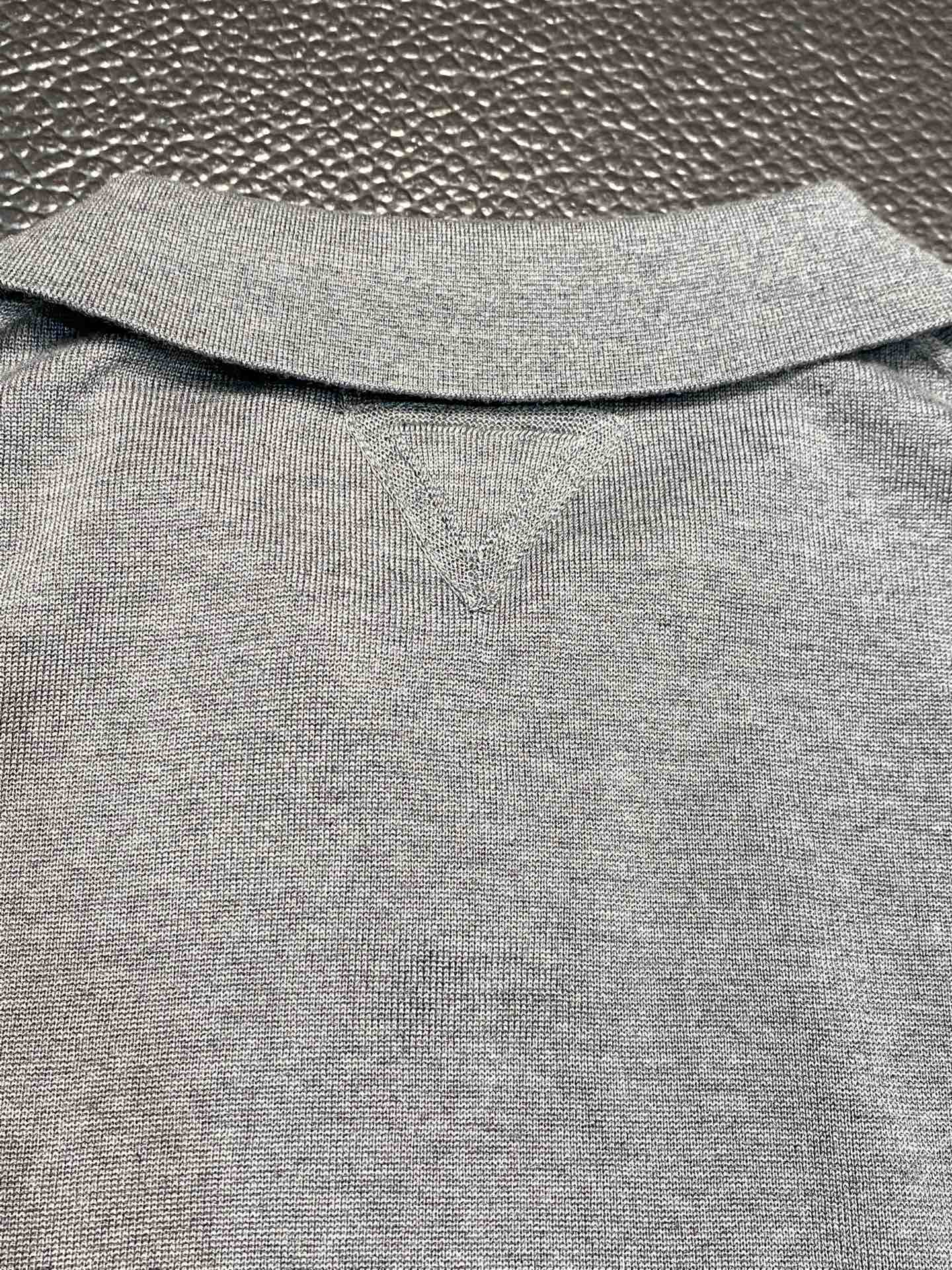 。Prada普拉达 独家专供新款原单男士休闲Polo短袖 高端  高版本 时尚百搭爆款⚠️⚠️✨✨进口面