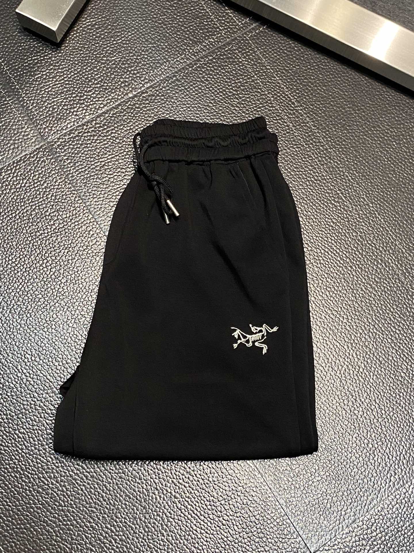 Koop de beste hoogwaardige
 Arcteryx Kleding Korte Broek Casual