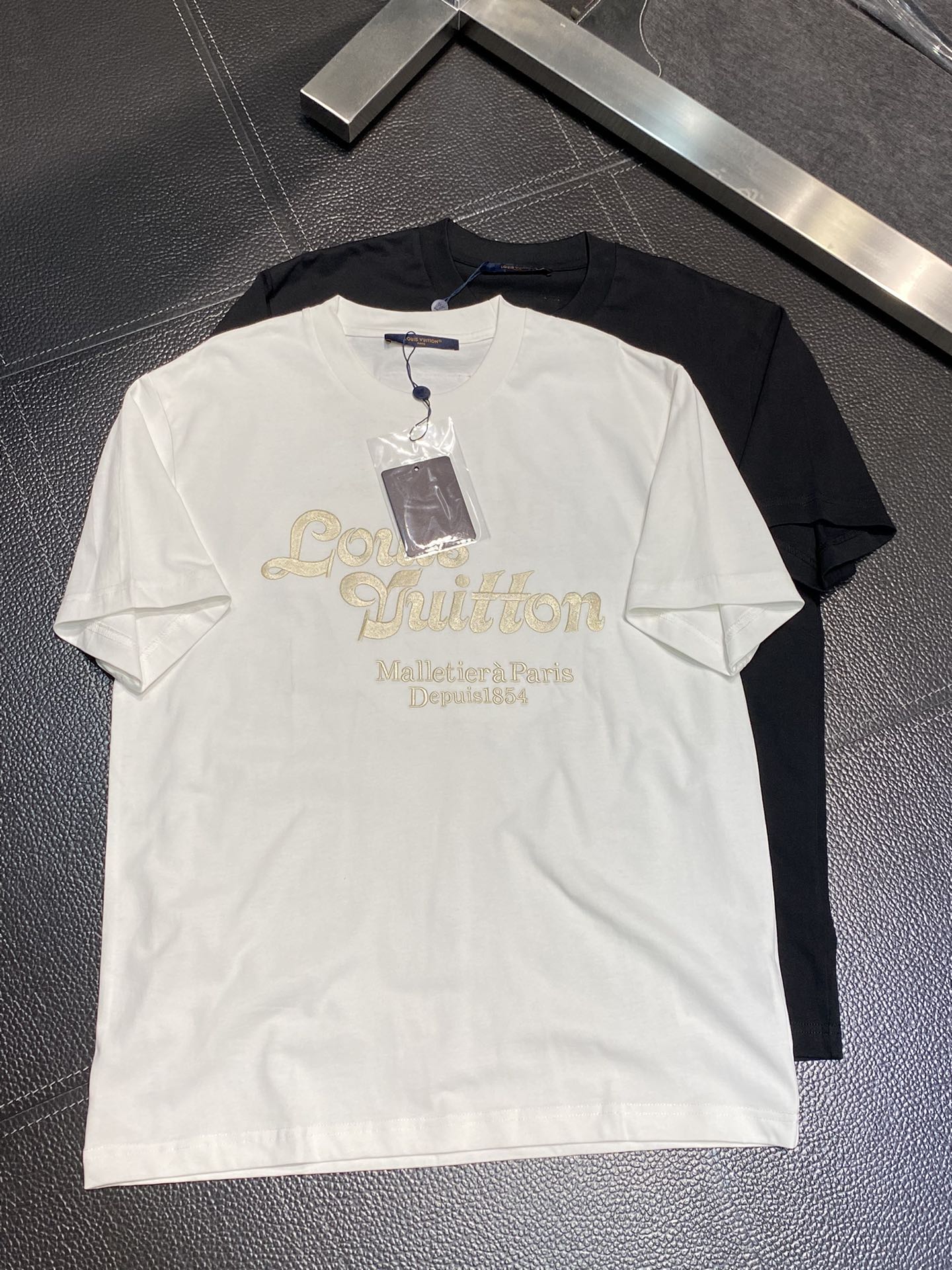 Louis Vuitton Clothing T-Shirt Men Fashion Short Sleeve