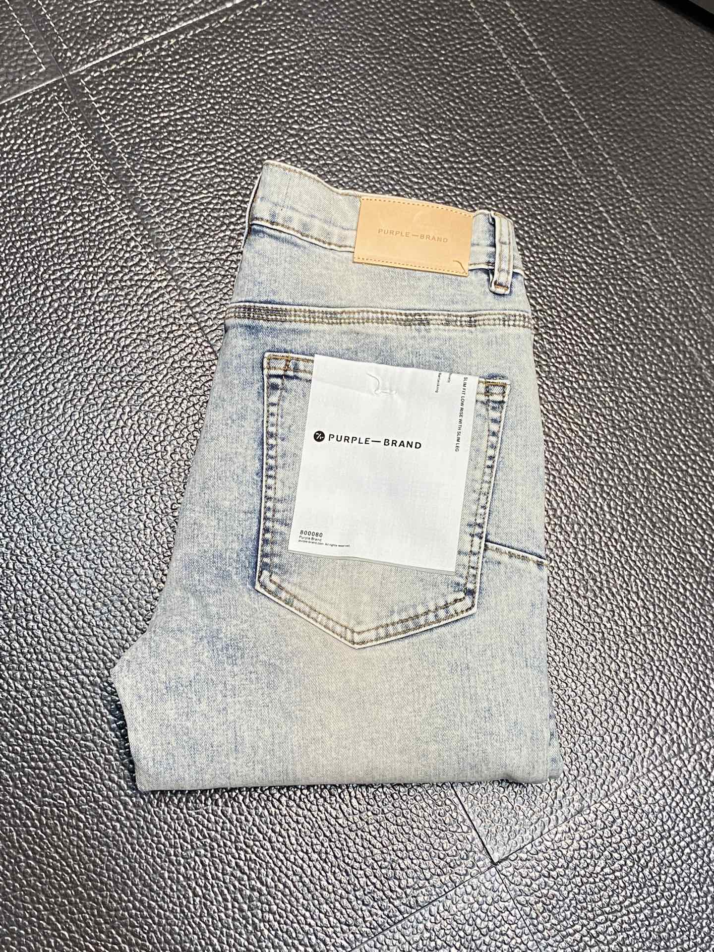  。PurPle Brand 独家专供新款 修身款 小直筒 牛仔裤，高端版本！专柜 面料 透气舒适度高，