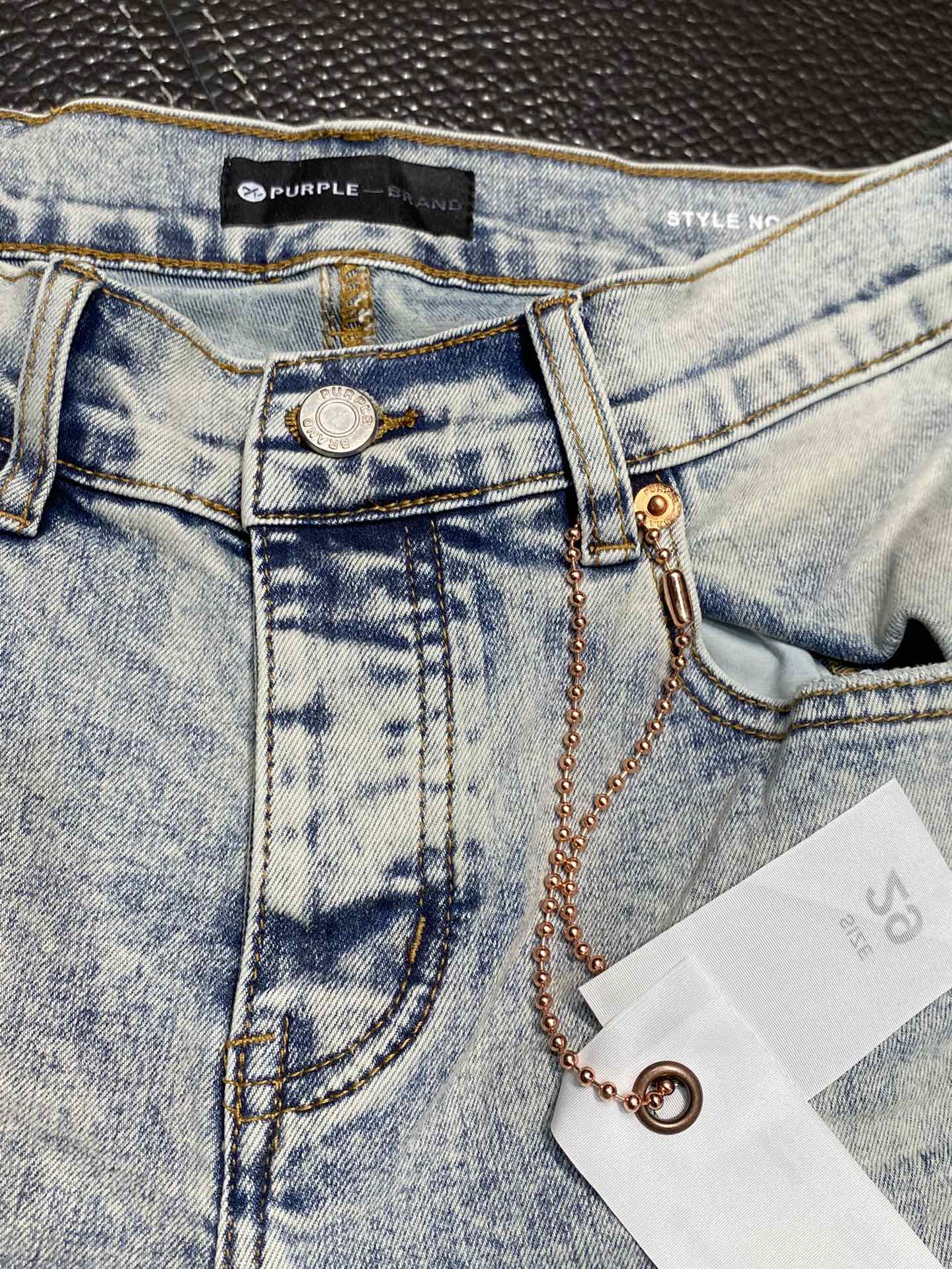  。PurPle Brand 独家专供新款 修身款 小直筒 牛仔裤，高端版本！专柜 面料 透气舒适度高，