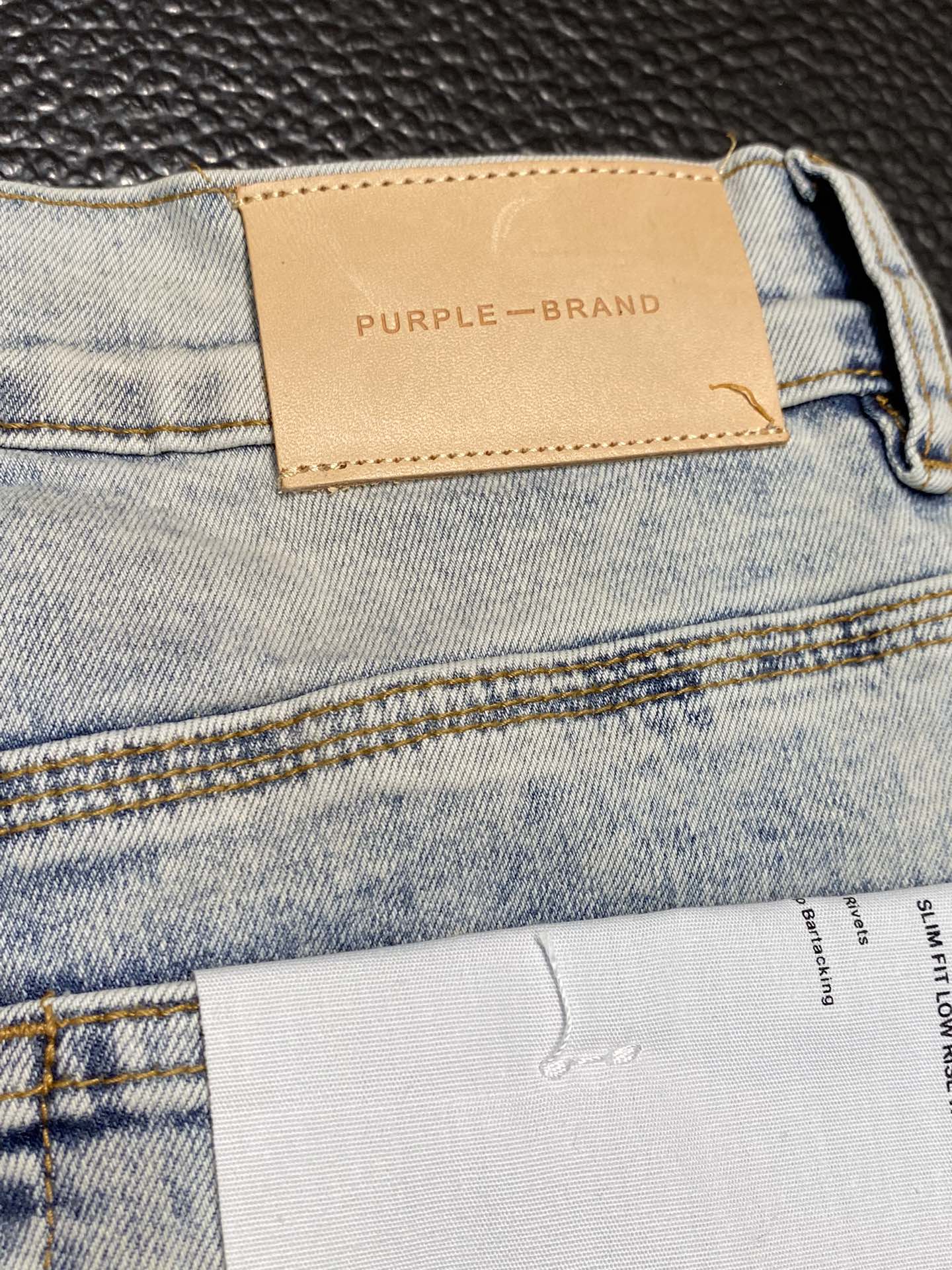  。PurPle Brand 独家专供新款 修身款 小直筒 牛仔裤，高端版本！专柜 面料 透气舒适度高，