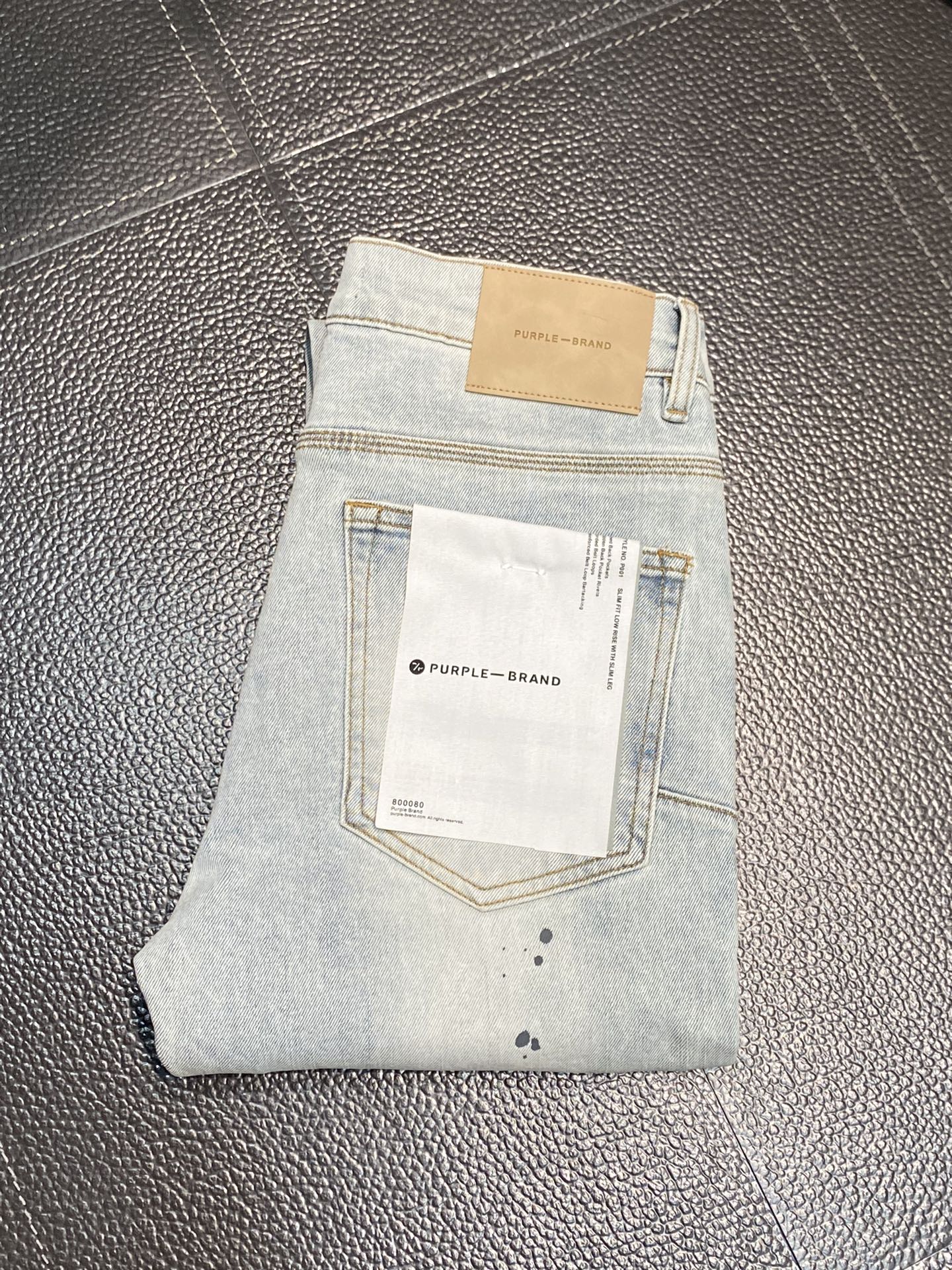  。PurPle Brand 独家专供新款 修身款 小直筒 牛仔裤，高端版本！专柜 面料 透气舒适度高，