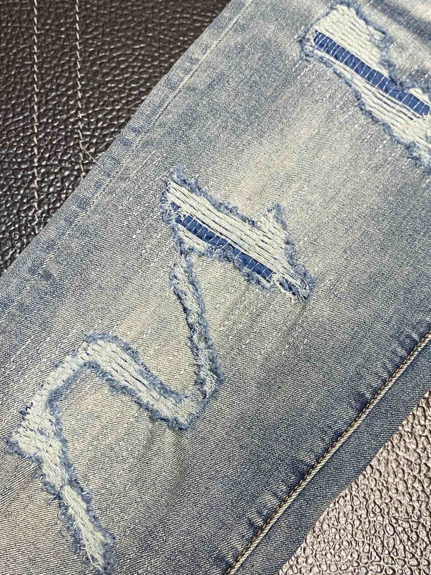  。PurPle Brand 独家专供新款 修身款 小直筒 牛仔裤，高端版本！专柜 面料 透气舒适度高，