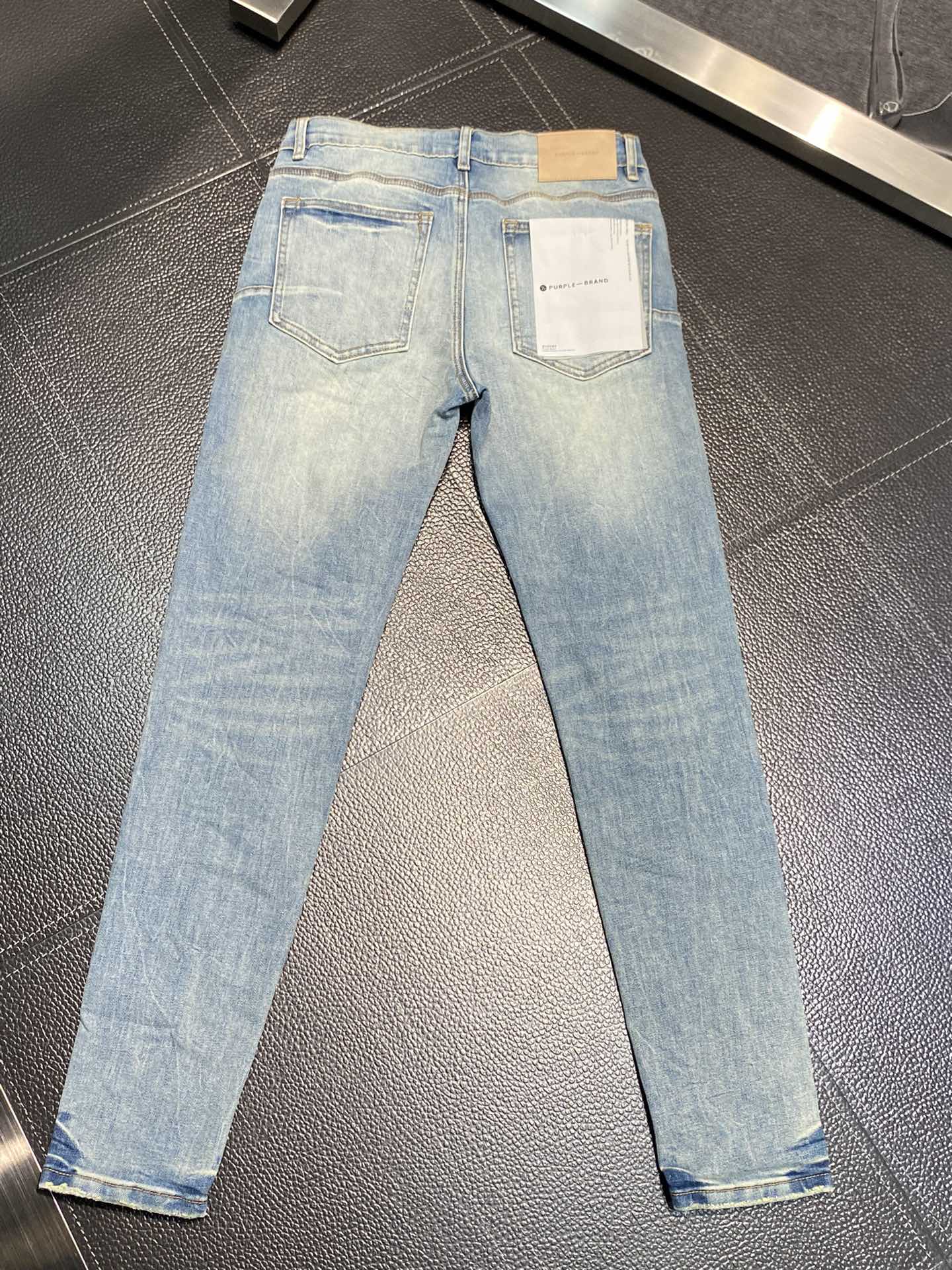  。PurPle Brand 独家专供新款 修身款 小直筒 牛仔裤，高端版本！专柜 面料 透气舒适度高，