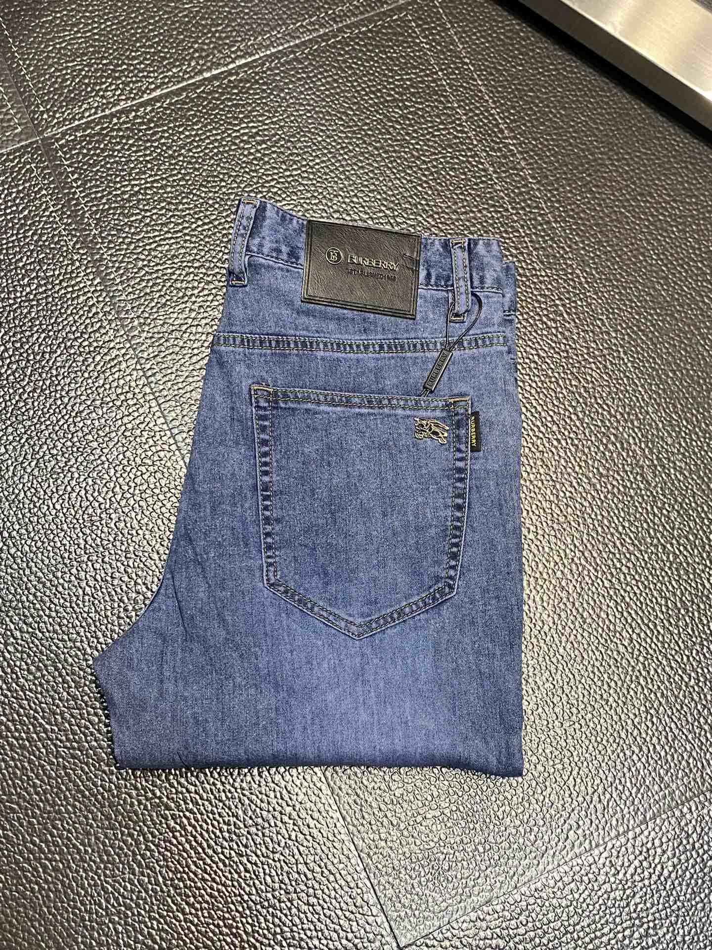 Burberry Clothing Jeans Casual