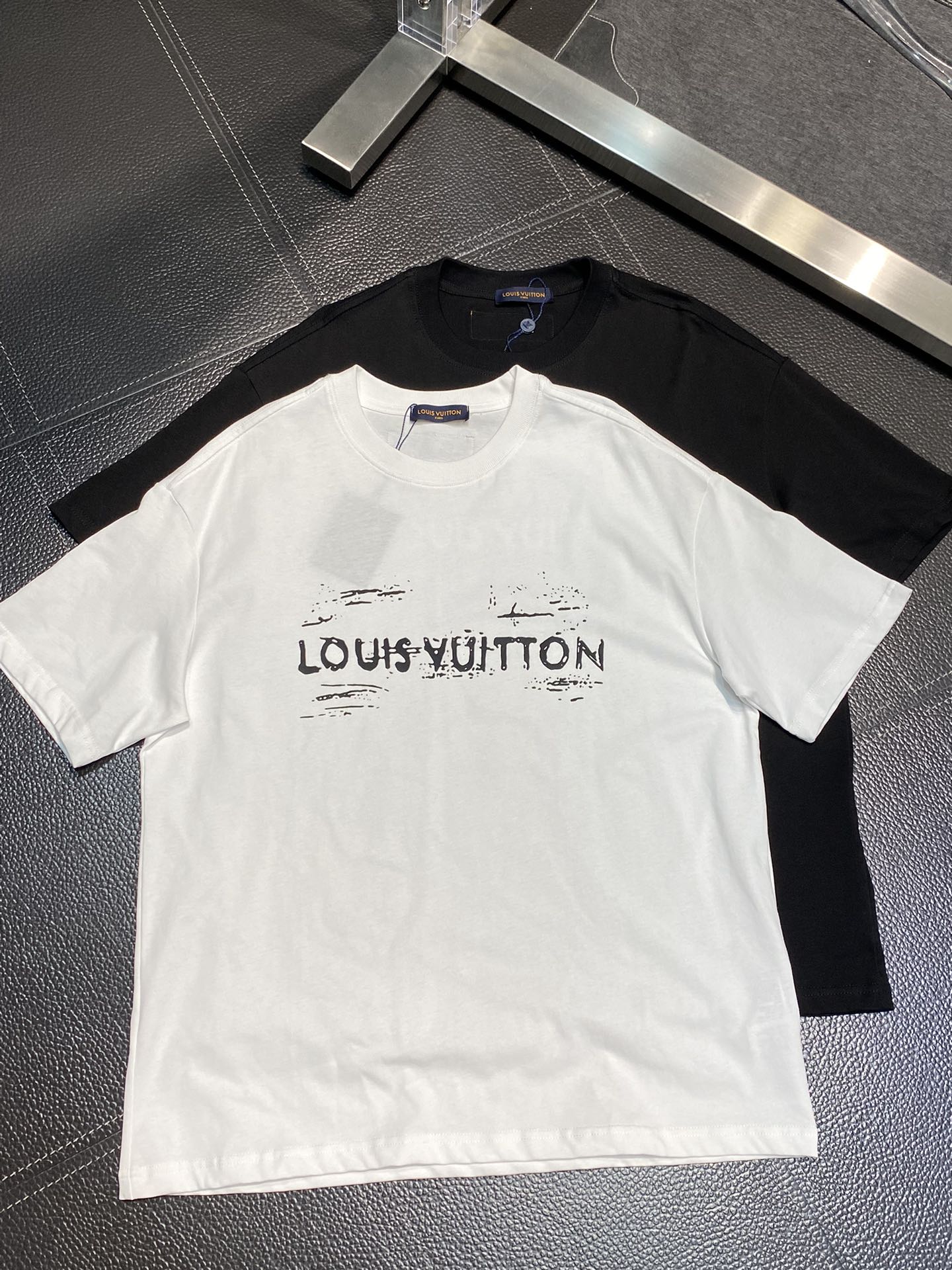 Louis Vuitton Clothing T-Shirt Men Fashion Short Sleeve