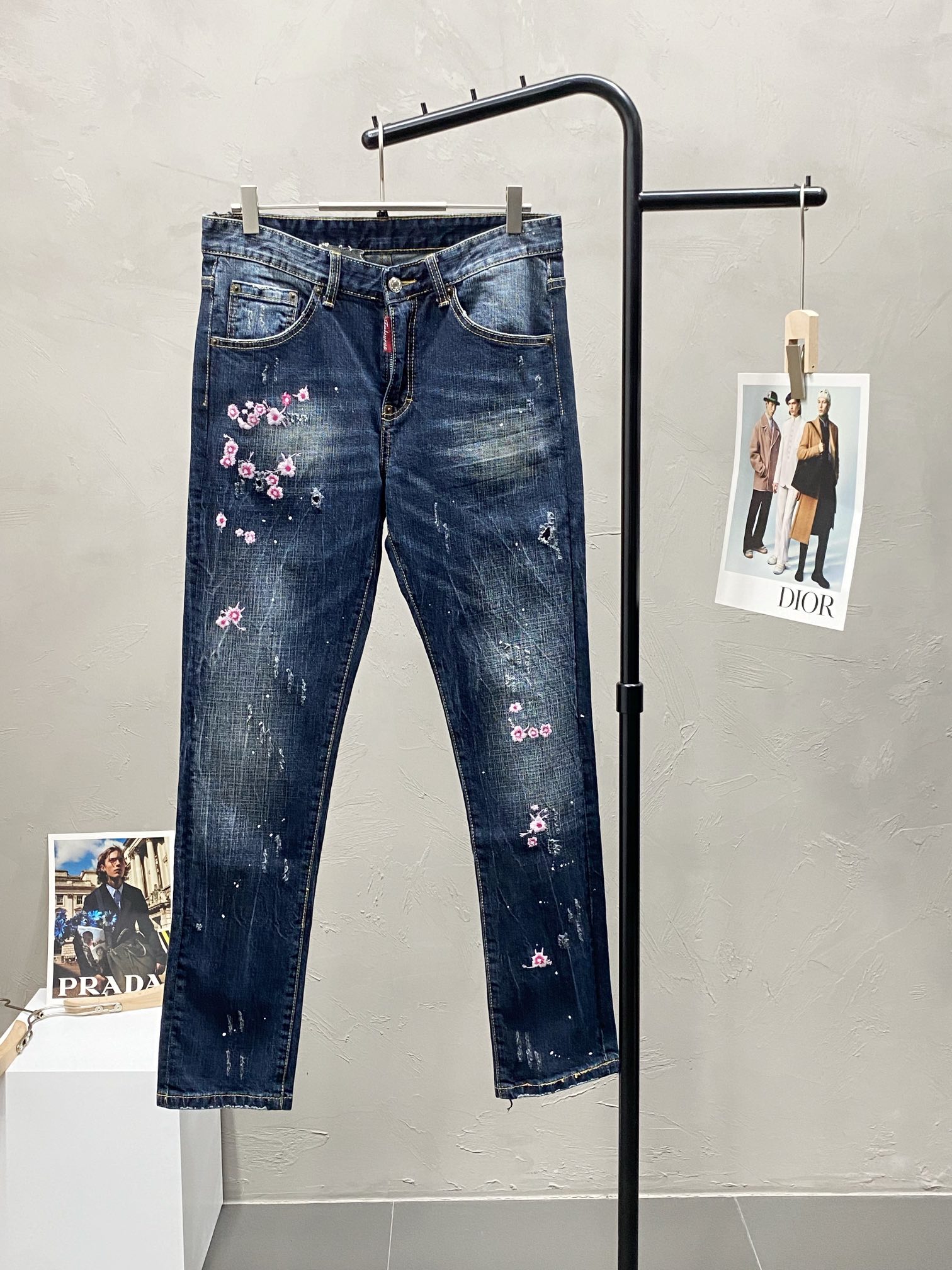 Fausse qualité
 Dsquared2 Vêtements Jeans Peu importe