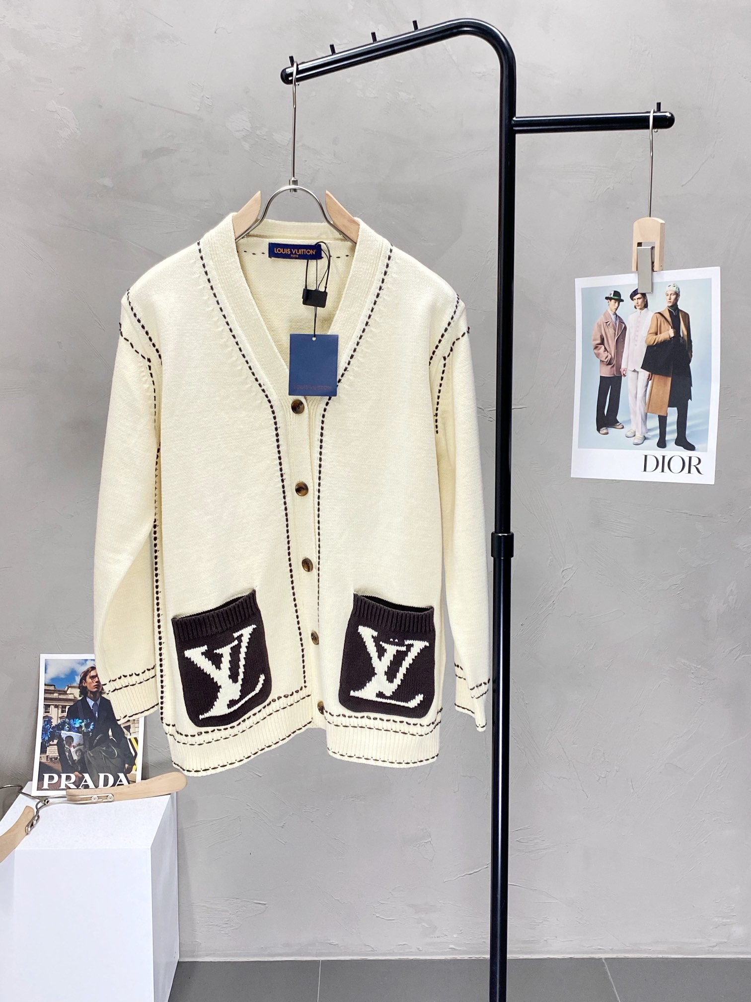 Louis Vuitton Clothing Cardigans Coats & Jackets Knit Sweater Sweatshirts Knitting Fall/Winter Collection Fashion