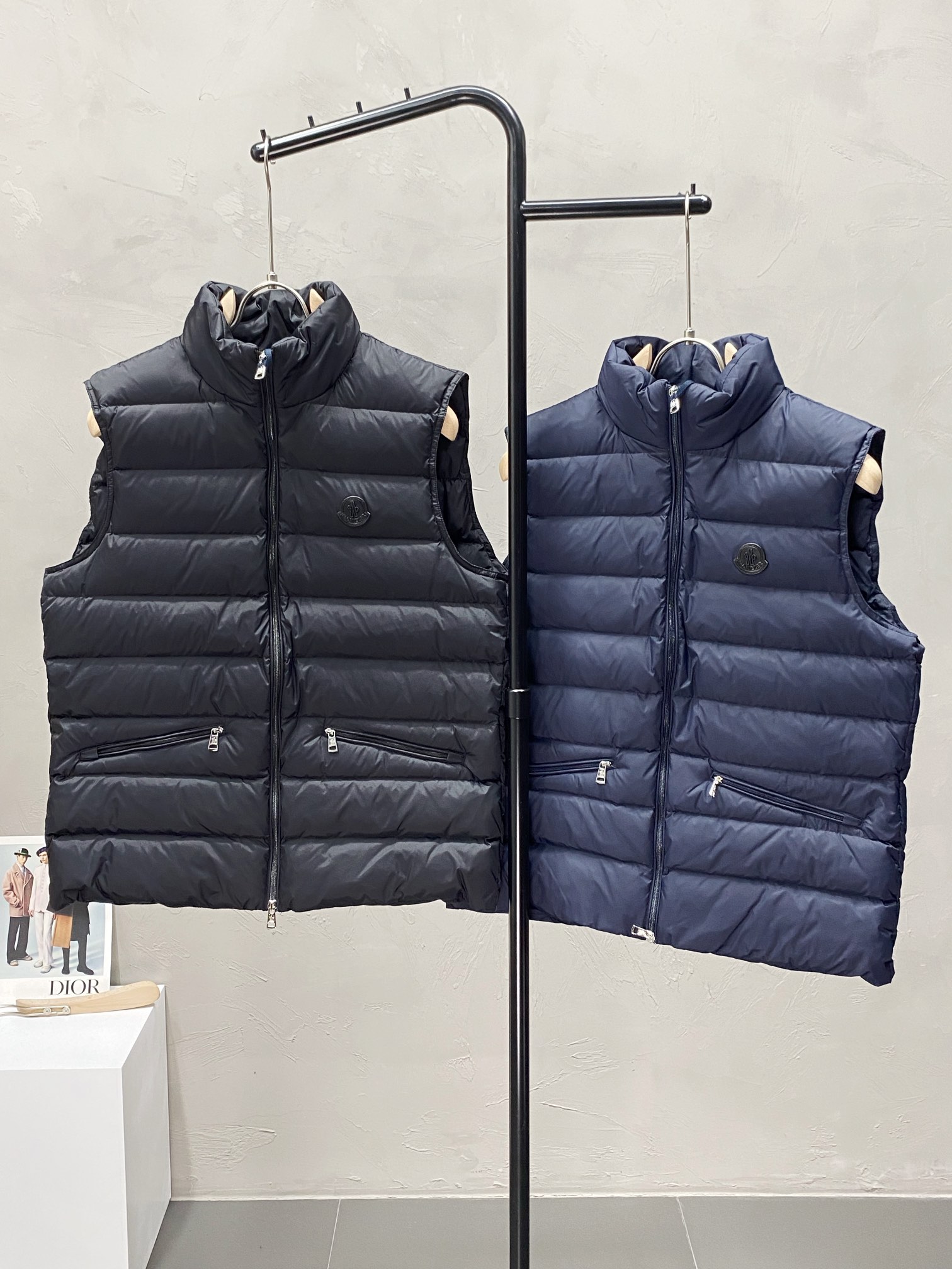 AAA
 Moncler Kleding Bontmantel Vest Wit Witte ganzendons Herfst/winter collectie Bovenzijde met capuchon