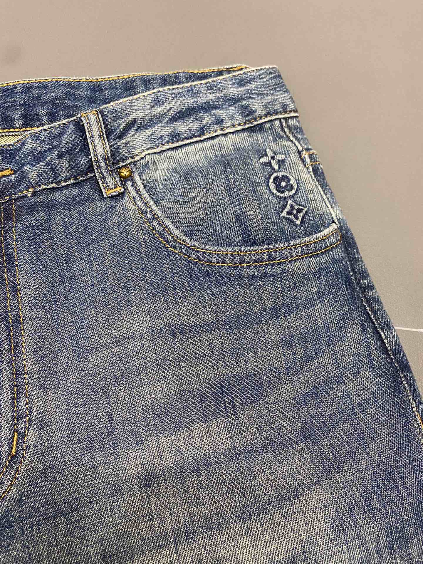  。Louis Vuitton路易威登💥独家专供新款 牛仔裤👖高端版本！专柜 面料 透气舒适度高，细节无