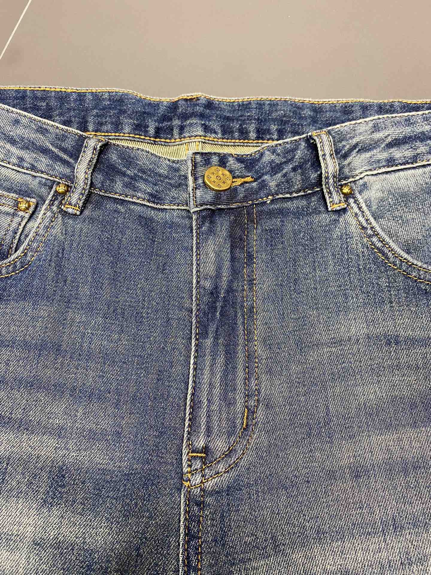  。Louis Vuitton路易威登💥独家专供新款 牛仔裤👖高端版本！专柜 面料 透气舒适度高，细节无