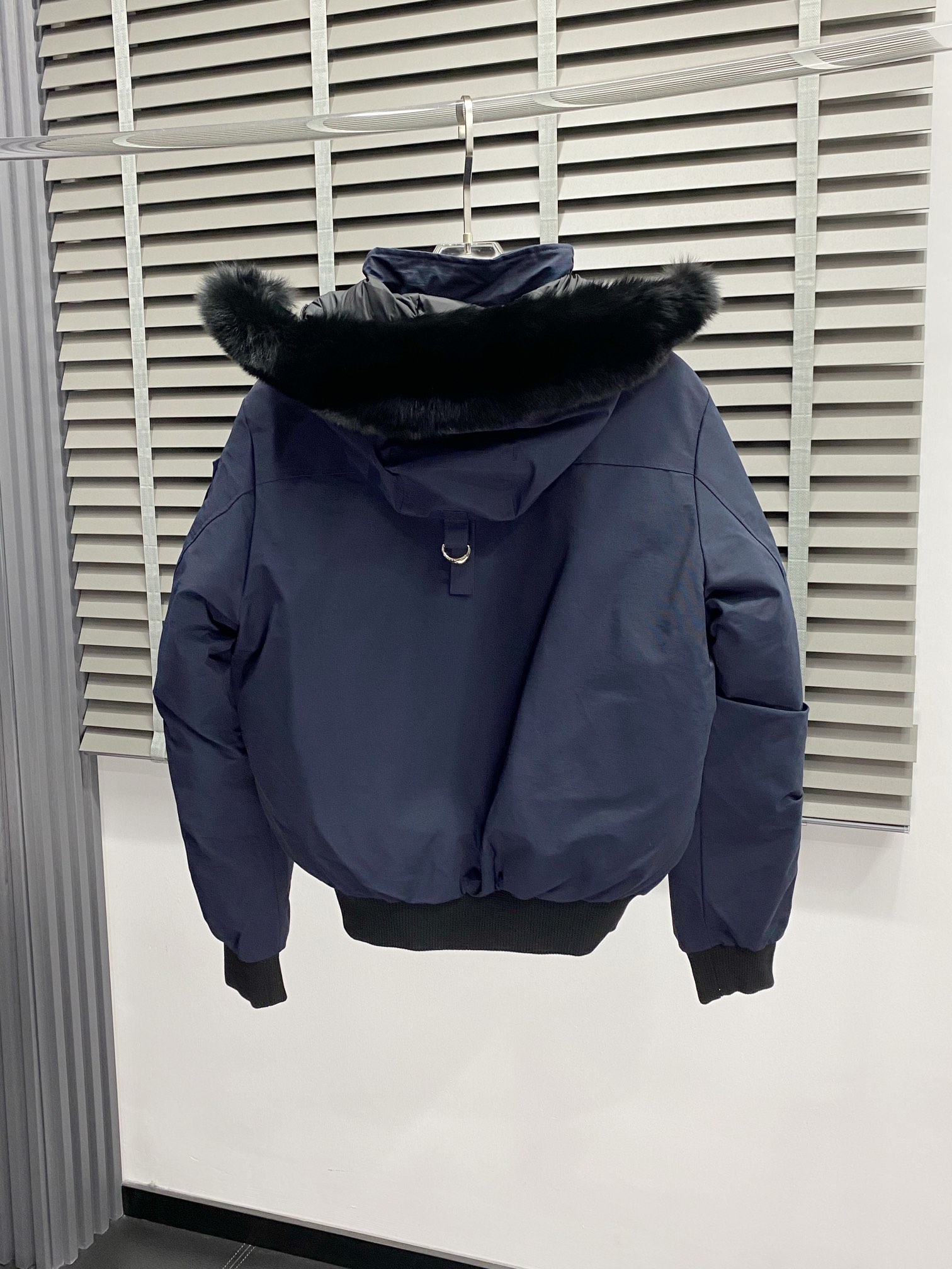 。羽绒服-Moose Knuckles小剪刀💥独家专供秋冬新款羽绒服夹克。贸易公司渠道稀出，降温天气必备