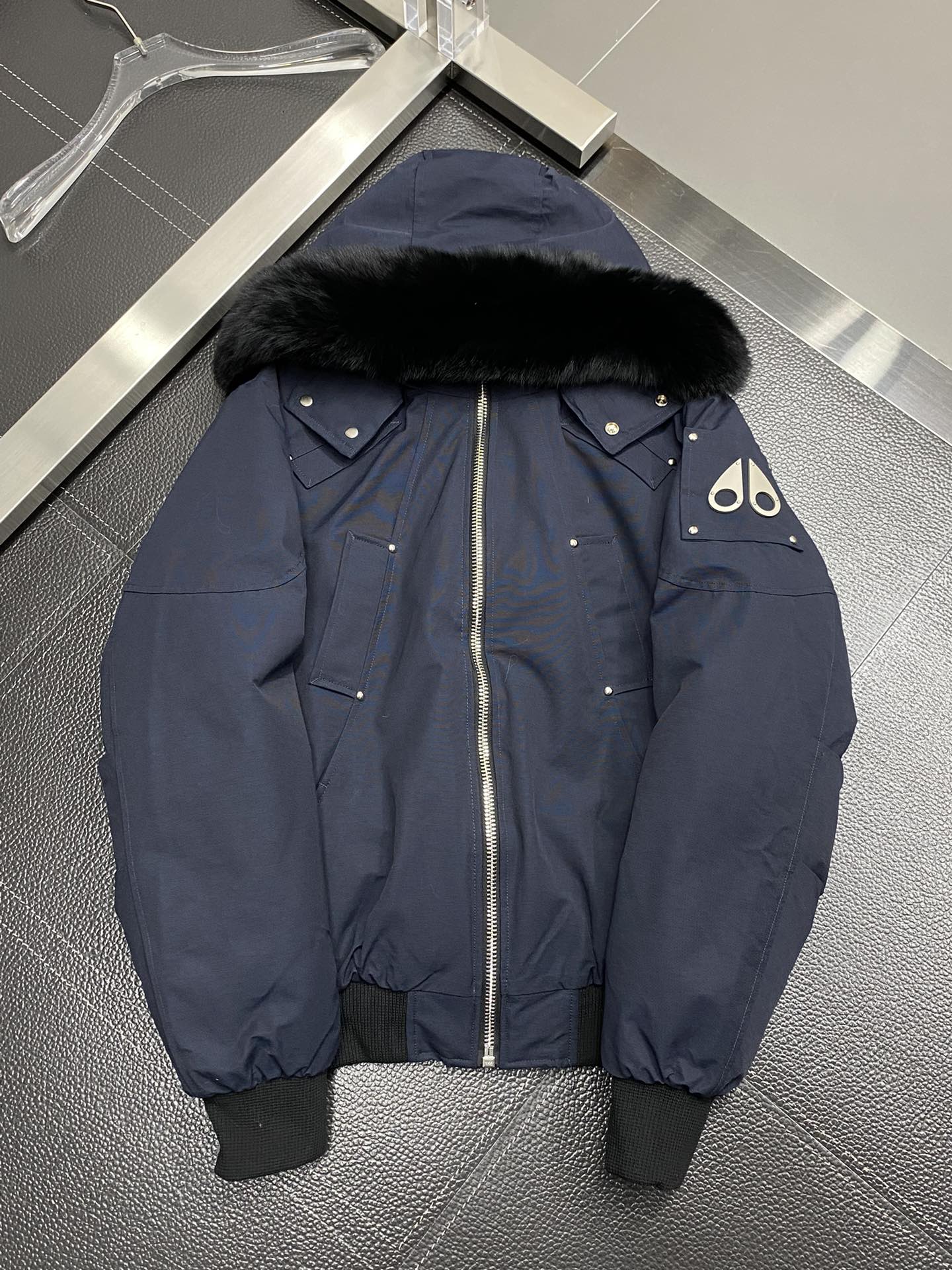 。羽绒服-Moose Knuckles小剪刀💥独家专供秋冬新款羽绒服夹克。贸易公司渠道稀出，降温天气必备