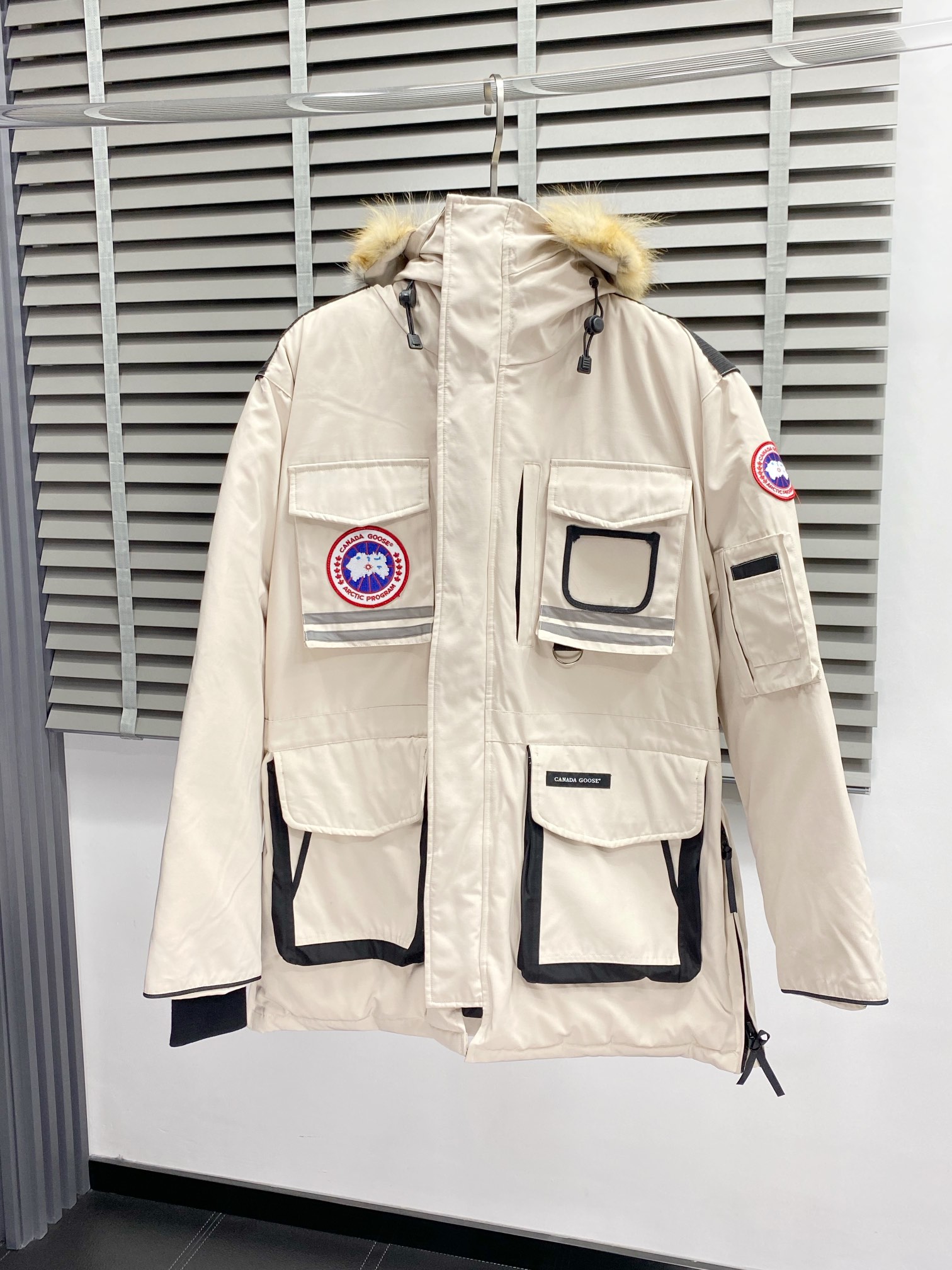 。羽绒服-Canada Goose加拿大鹅💥独家专供秋冬新款羽绒服夹克。贸易公司渠道稀出，降温天气必备的