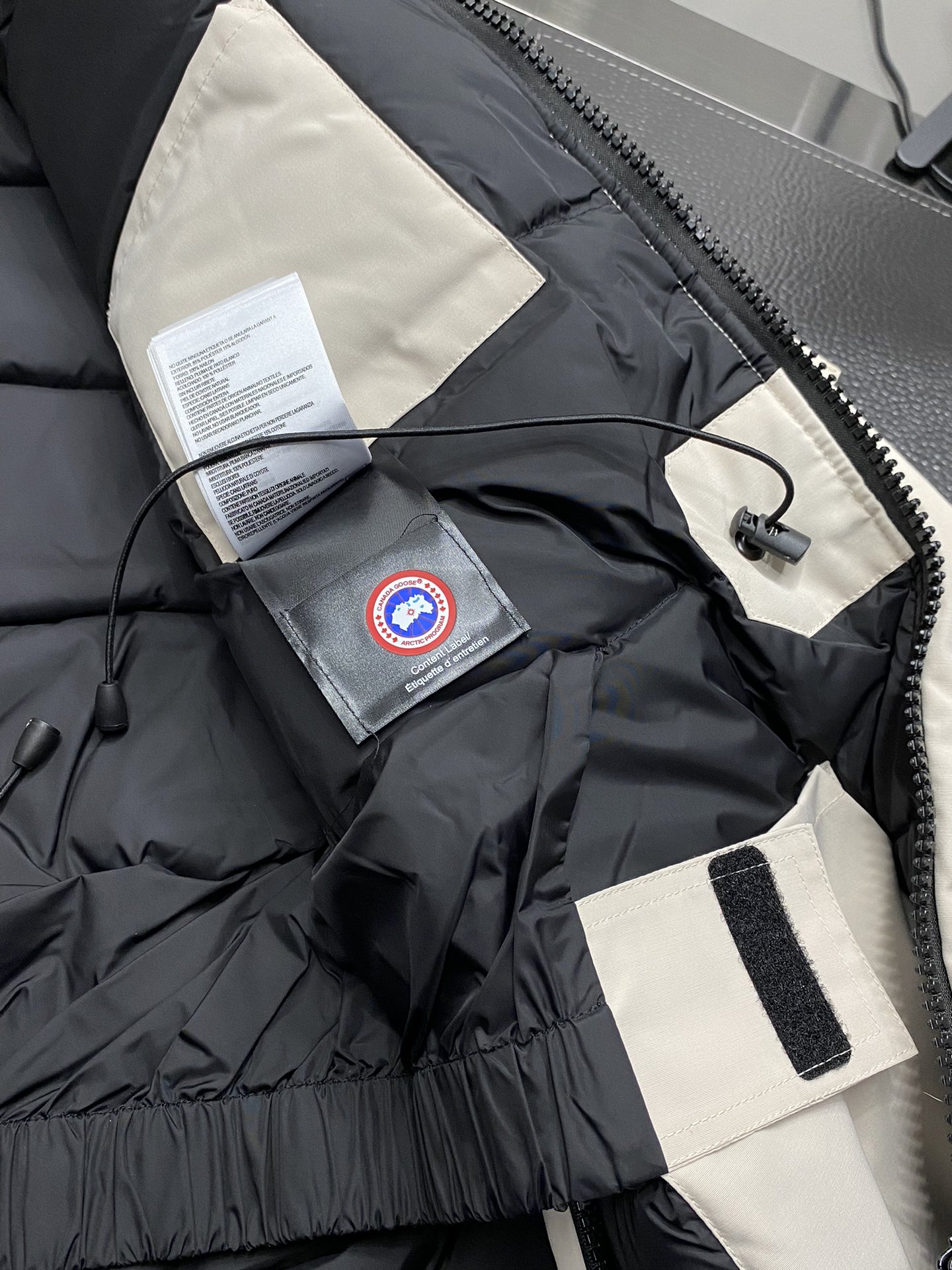 。羽绒服-Canada Goose加拿大鹅💥独家专供秋冬新款羽绒服夹克。贸易公司渠道稀出，降温天气必备的