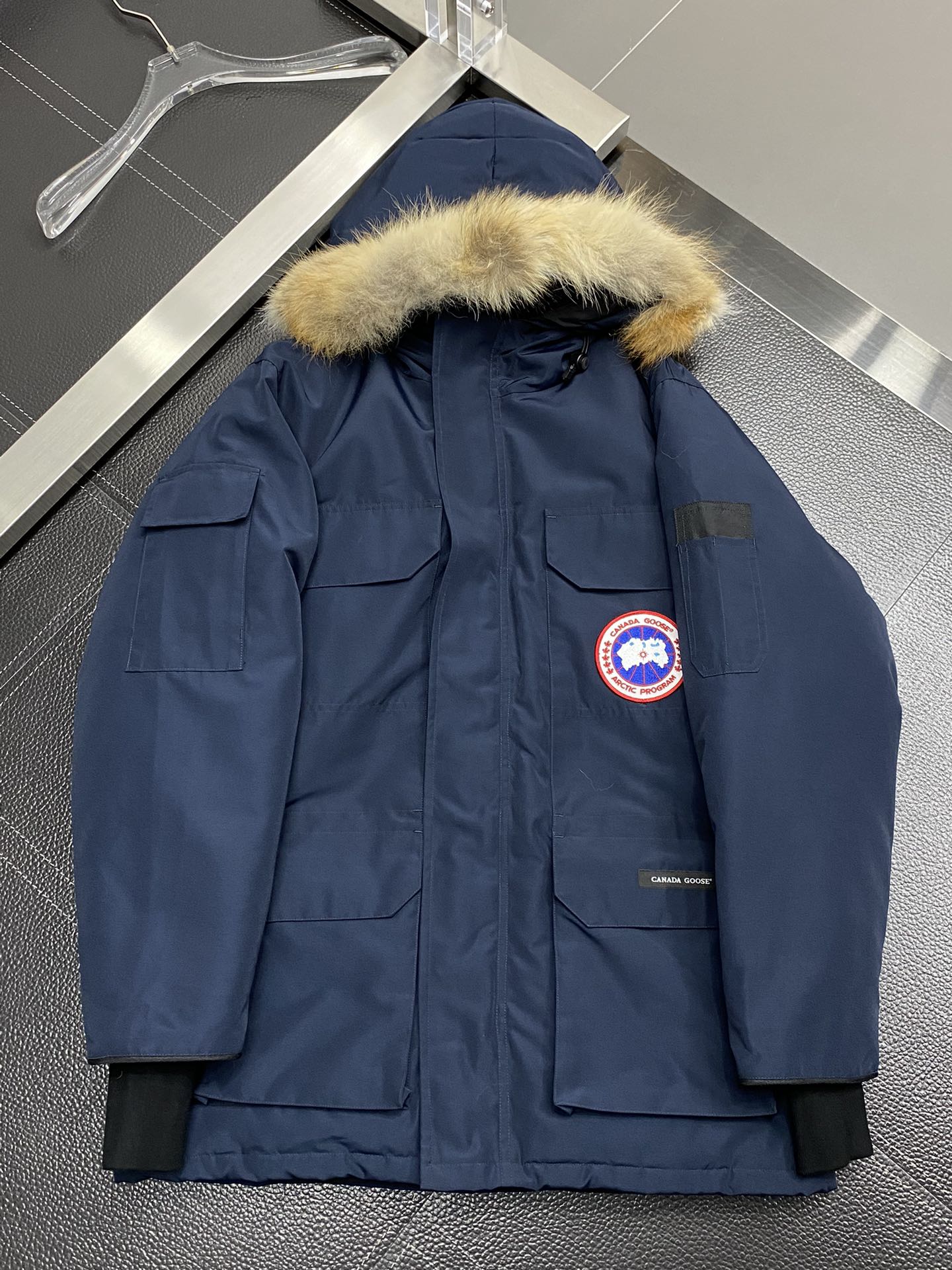 。羽绒服-Canada Goose加拿大鹅💥独家专供秋冬新款羽绒服夹克。贸易公司渠道稀出，降温天气必备的