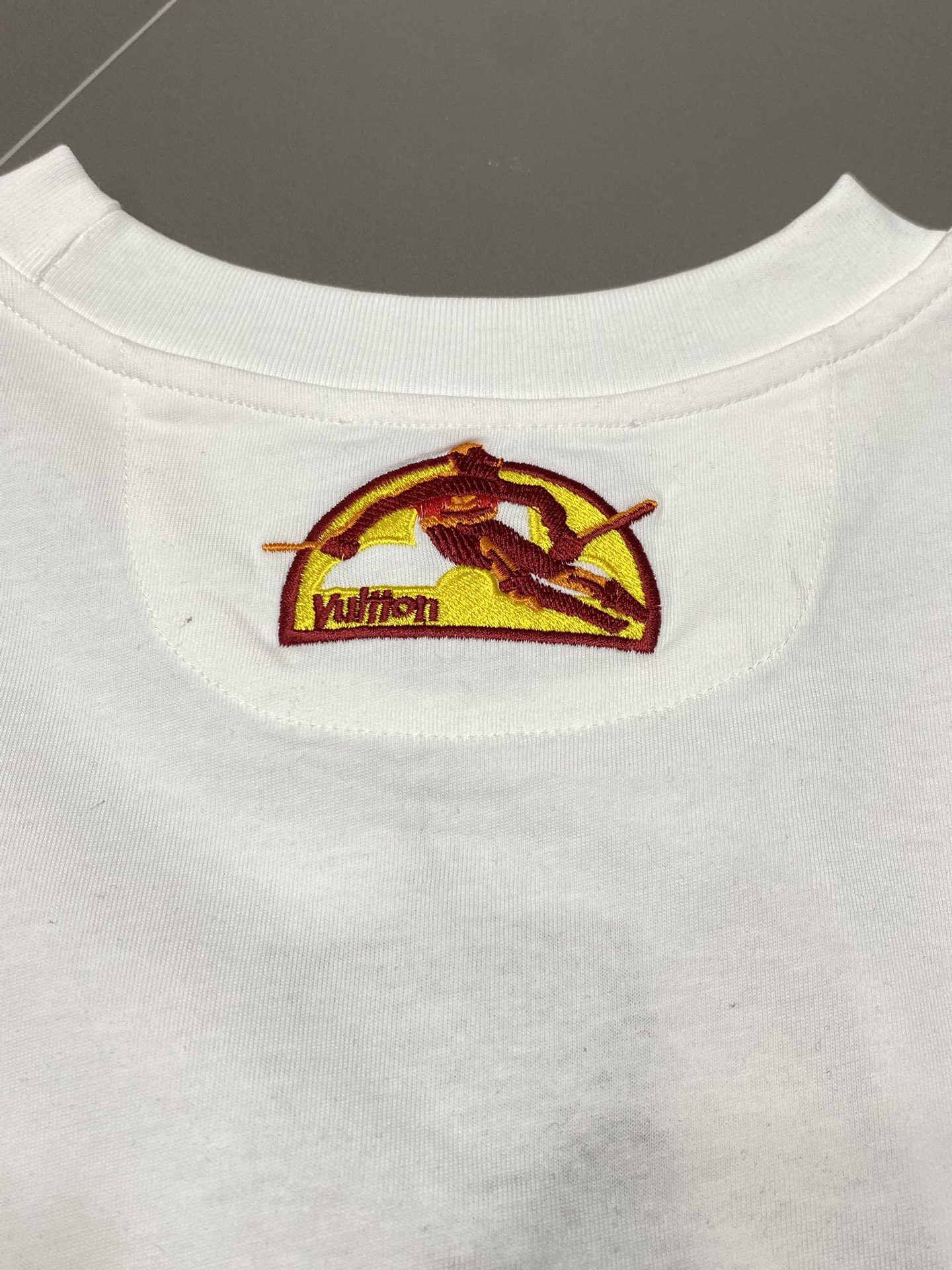    。Louis Vuitton路易威登💥独家专供最新时尚春夏短袖 经典设计感与颜值爆棚的外套，品质更