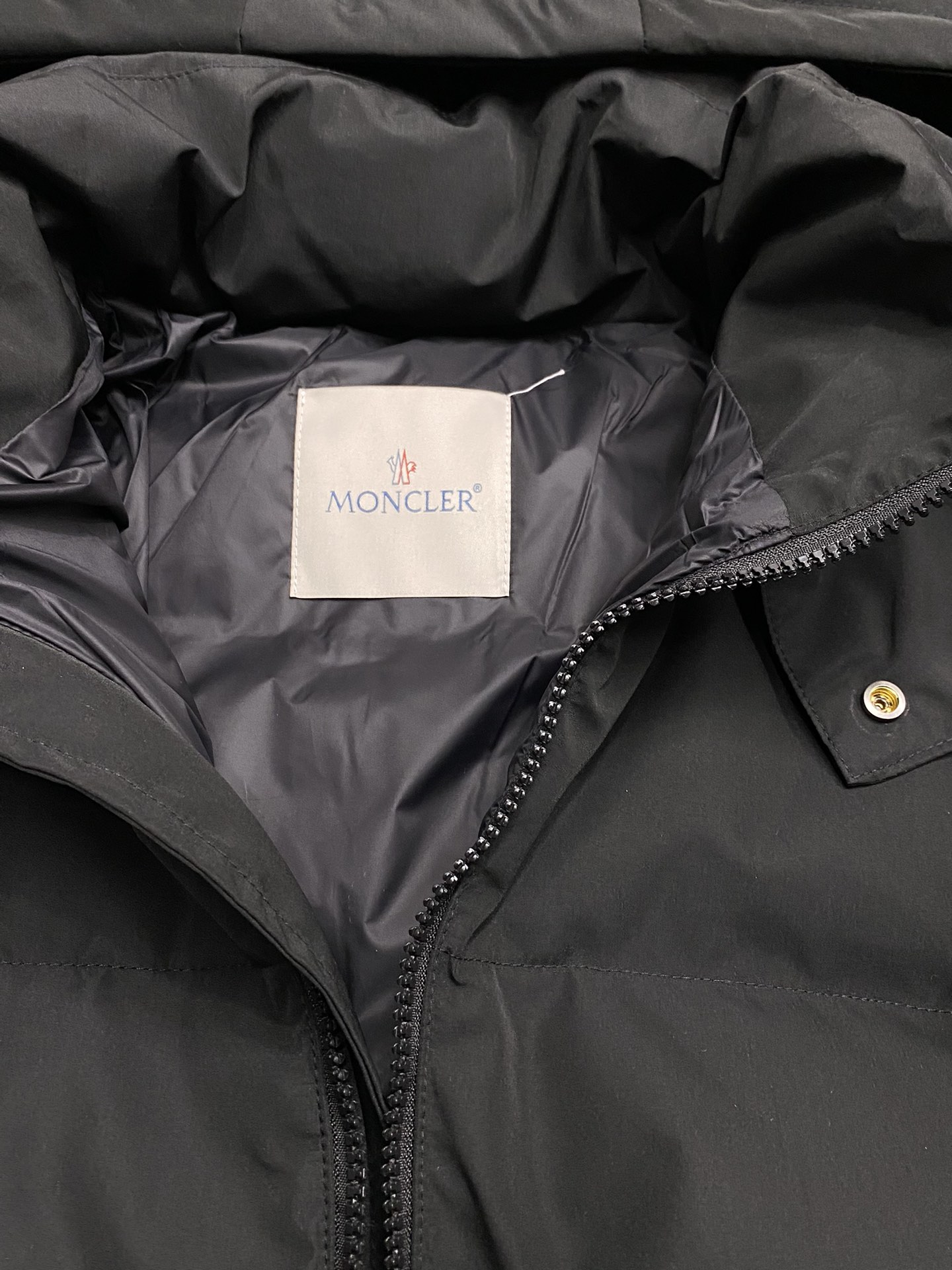 羽绒服-Moncler蒙口独家客供最新时尚秋冬连帽羽绒服经典设计感与颜值爆棚的外套品质更是无法挑剔品控可