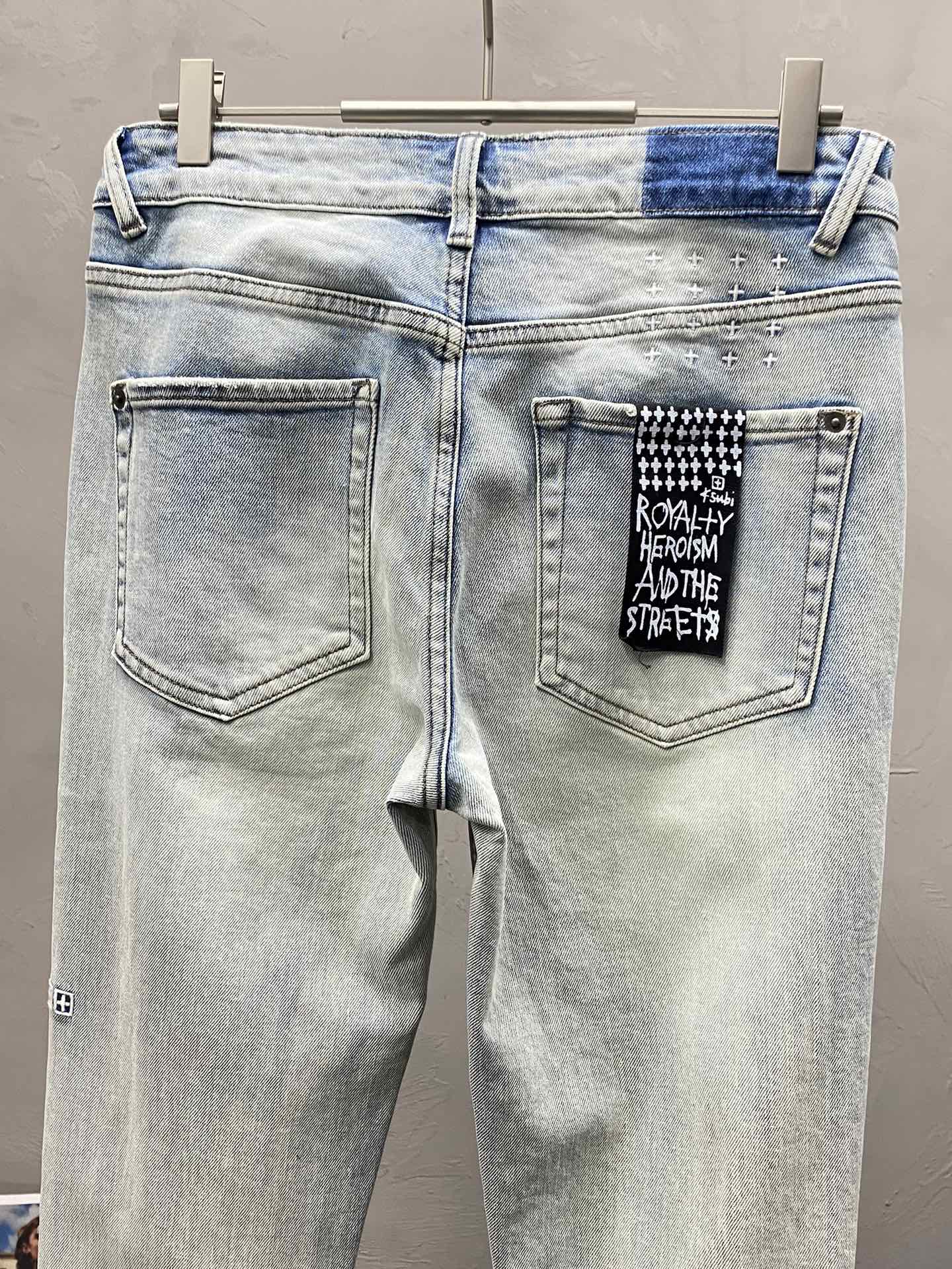  。Ksubi💥独家专供新款休闲牛仔裤 高端版本！专柜 面料 透气舒适度高，细节无可挑剔，品牌元素设计理