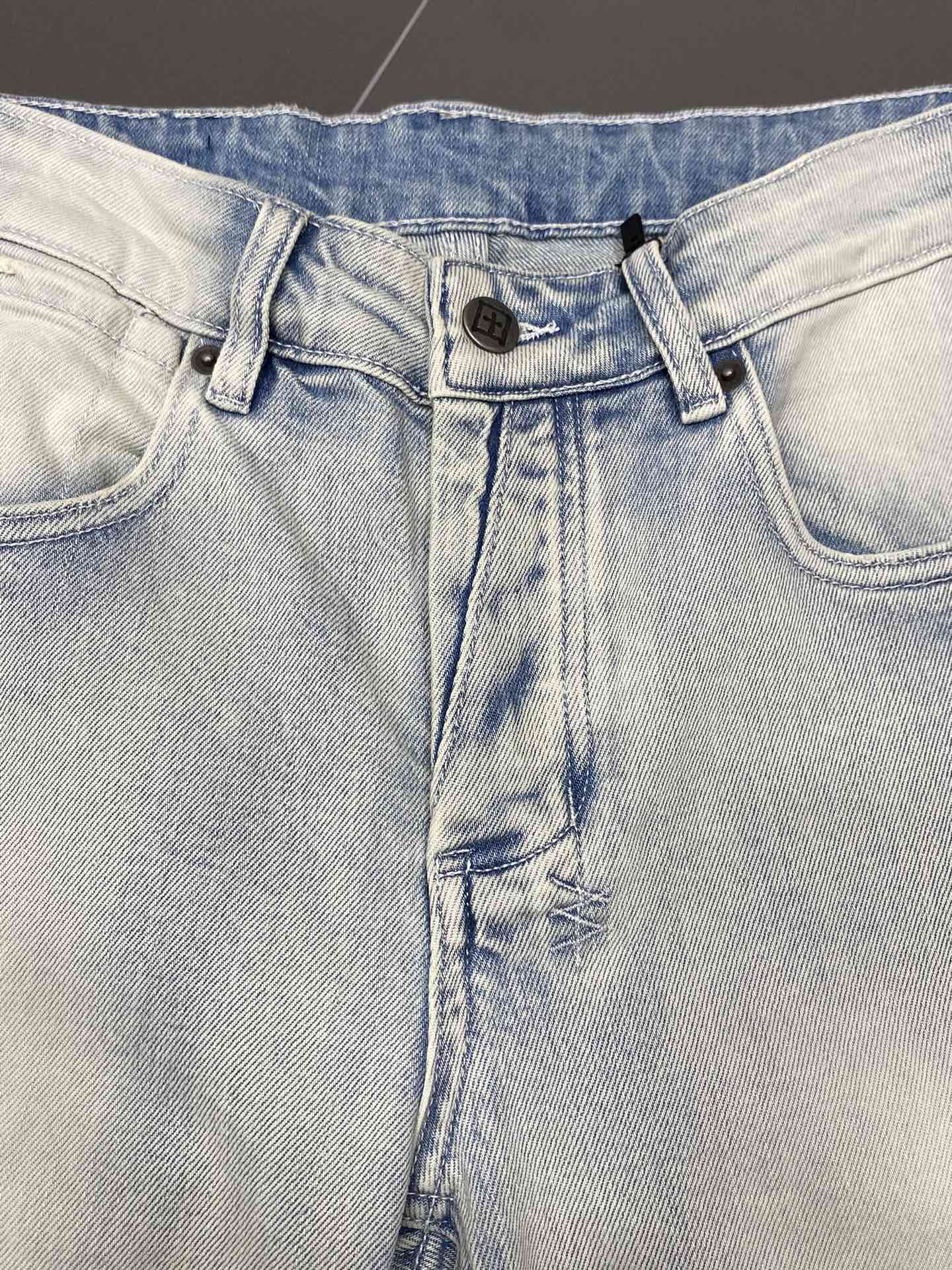  。Ksubi💥独家专供新款休闲牛仔裤 高端版本！专柜 面料 透气舒适度高，细节无可挑剔，品牌元素设计理