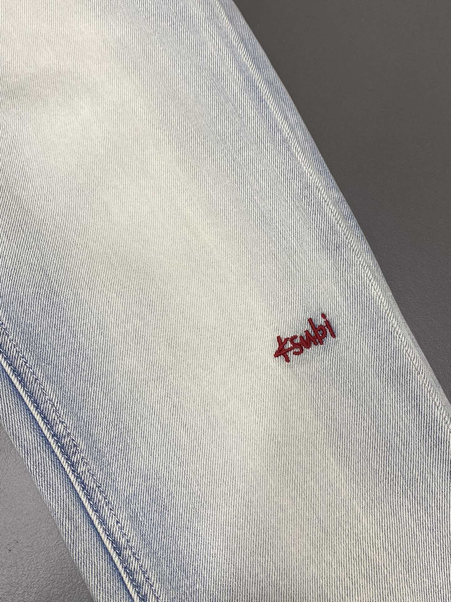  。Ksubi💥独家专供新款休闲牛仔裤 高端版本！专柜 面料 透气舒适度高，细节无可挑剔，品牌元素设计理