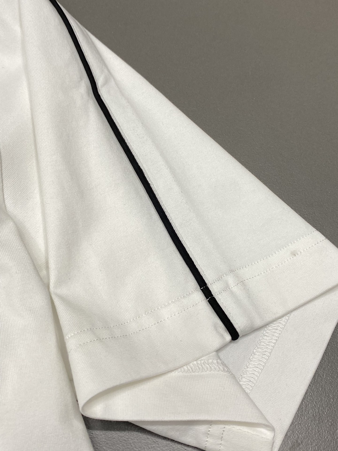  。Moncler蒙口💥独家专供新款原单男士休闲短袖 高端  高版本 时尚百搭爆款⚠️⚠️✨✨进口面料 