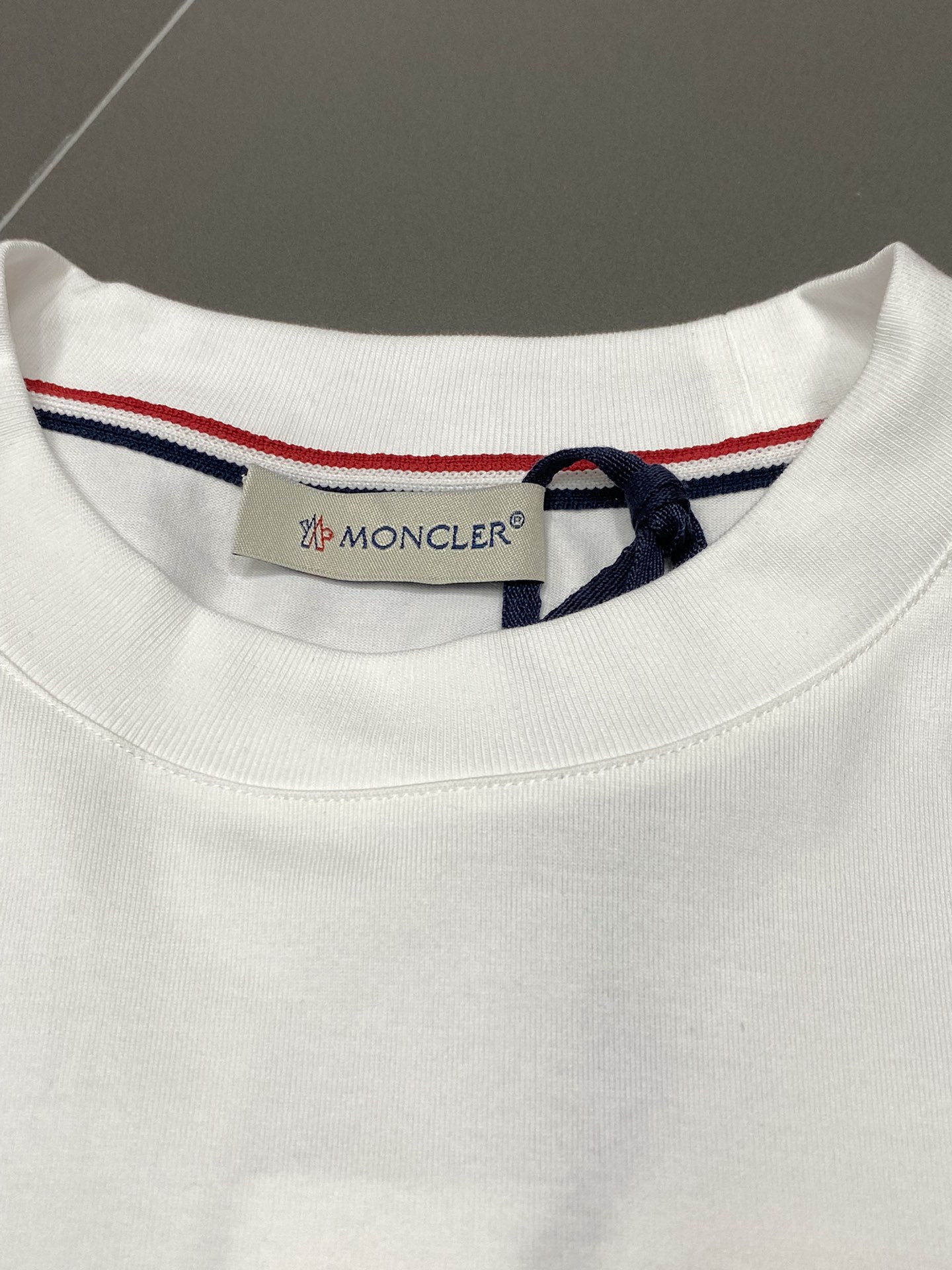  。Moncler蒙口💥独家专供新款原单男士休闲短袖 高端  高版本 时尚百搭爆款⚠️⚠️✨✨进口面料 
