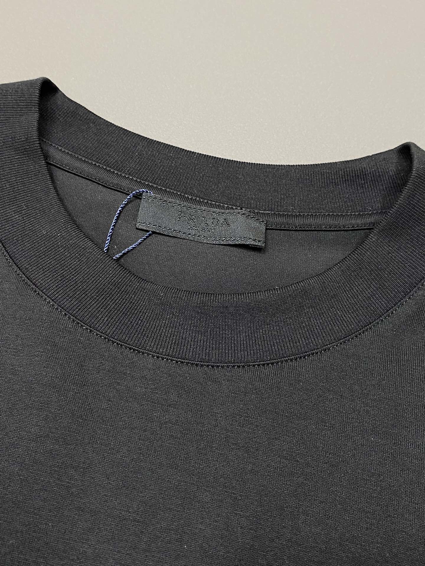  。Prada普拉达💥独家专供新款原单男士休闲短袖 高端  高版本 时尚百搭爆款⚠️⚠️✨✨进口面料 手