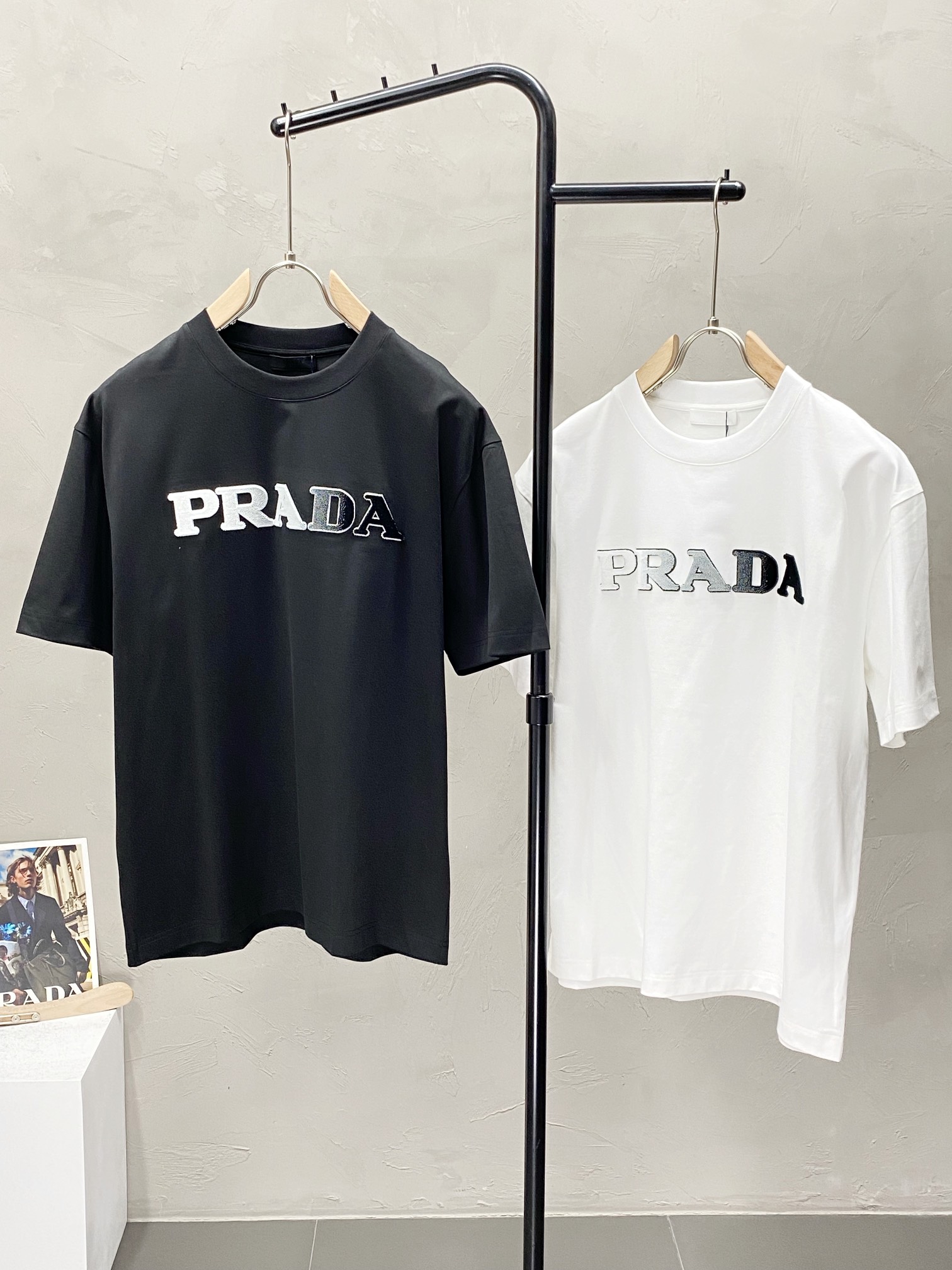  。Prada普拉达💥独家专供新款原单男士休闲短袖 高端  高版本 时尚百搭爆款⚠️⚠️✨✨进口面料 手