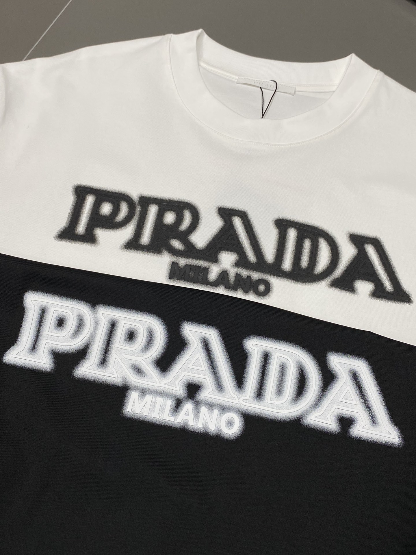  。Prada普拉达💥独家专供新款原单男士休闲短袖 高端  高版本 时尚百搭爆款⚠️⚠️✨✨进口面料 手