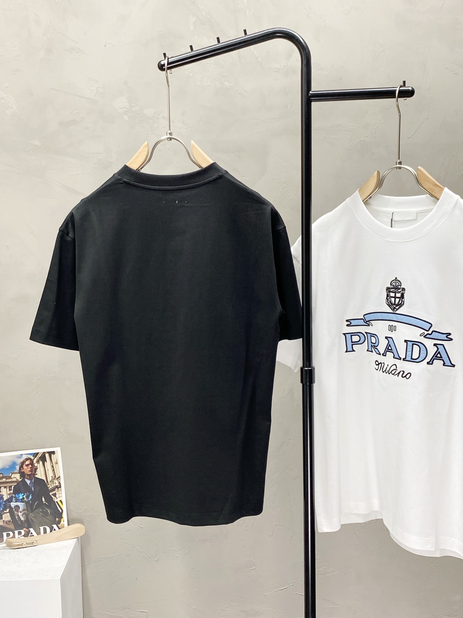  。Prada普拉达💥独家专供新款原单男士休闲短袖 高端  高版本 时尚百搭爆款⚠️⚠️✨✨进口面料 手