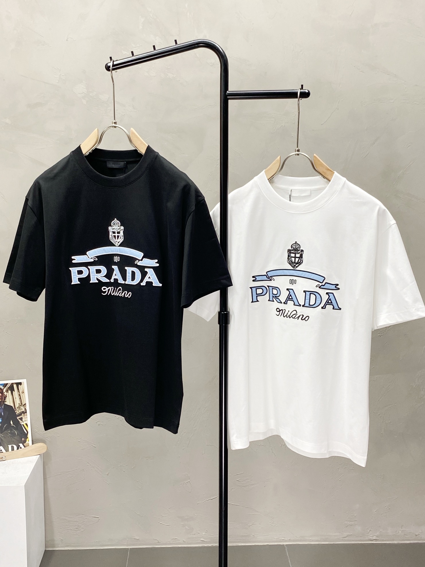  。Prada普拉达💥独家专供新款原单男士休闲短袖 高端  高版本 时尚百搭爆款⚠️⚠️✨✨进口面料 手
