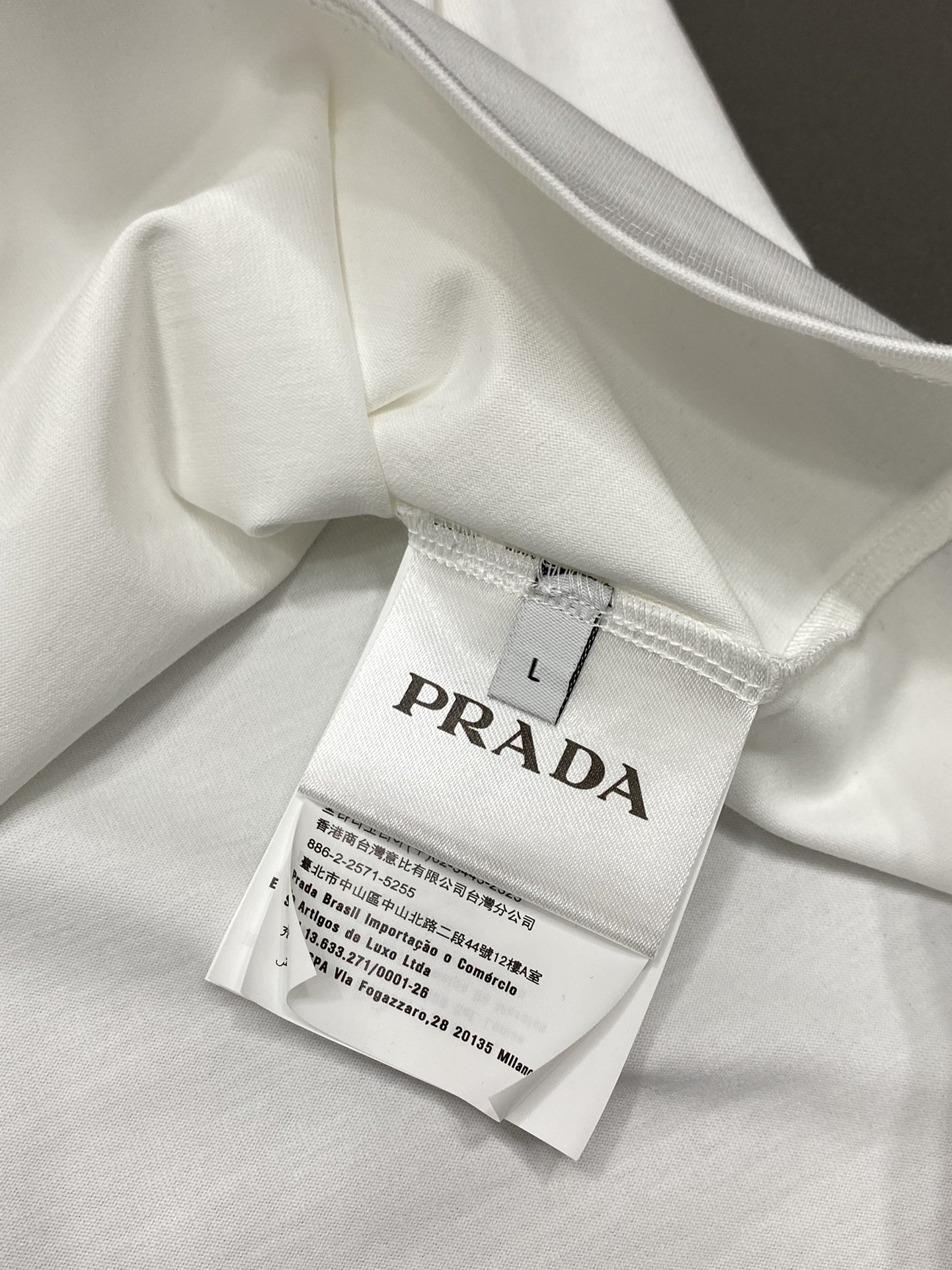  。Prada普拉达💥独家专供新款原单男士休闲短袖 高端  高版本 时尚百搭爆款⚠️⚠️✨✨进口面料 手