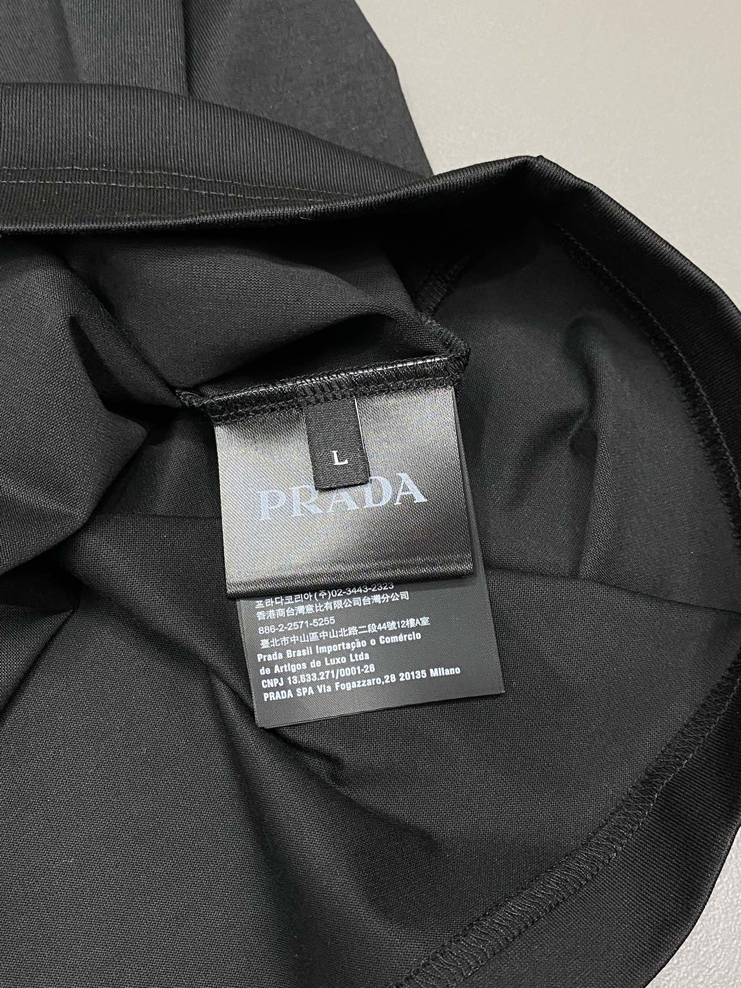  。Prada普拉达💥独家专供新款原单男士休闲短袖 高端  高版本 时尚百搭爆款⚠️⚠️✨✨进口面料 手