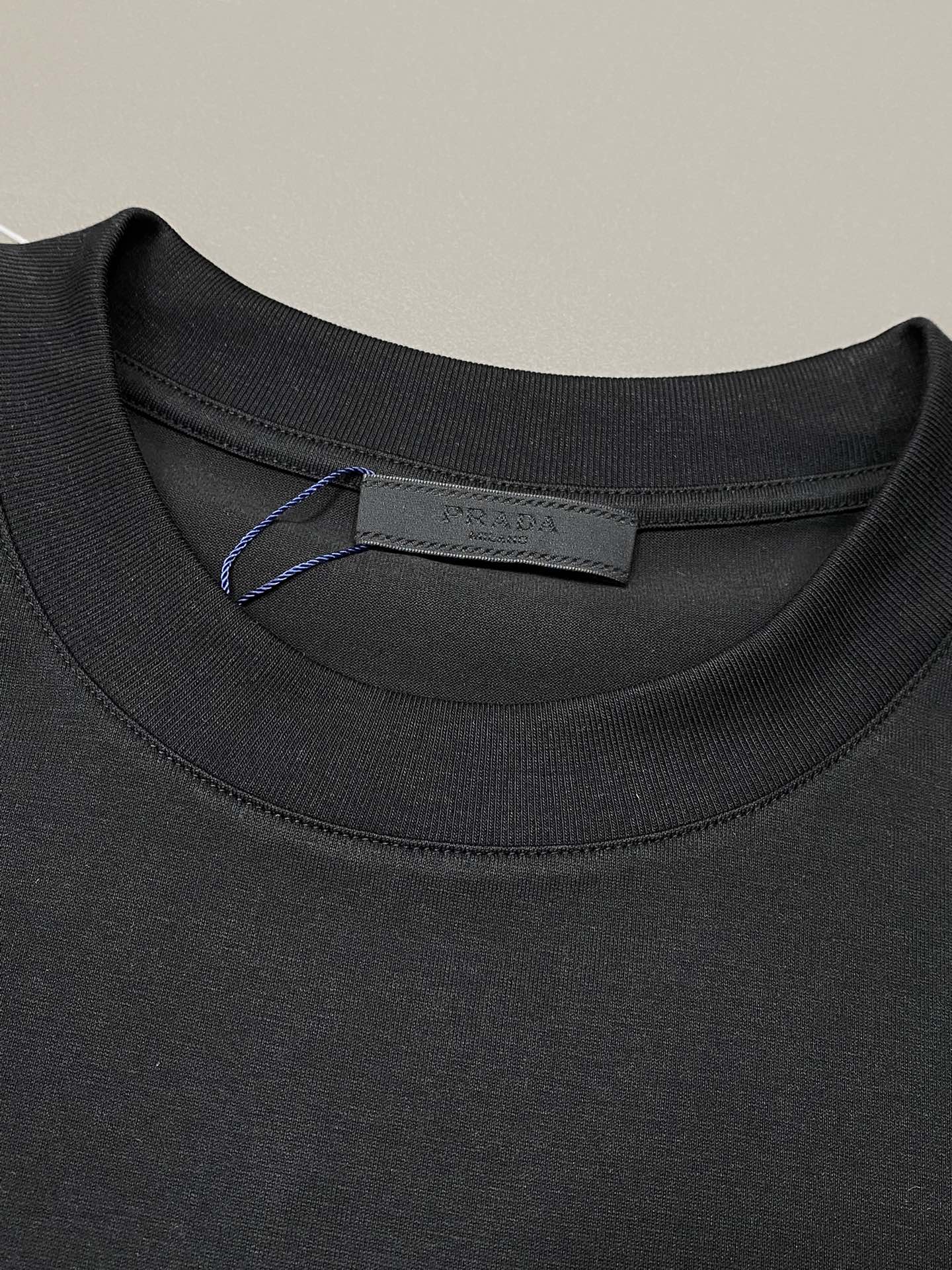  。Prada普拉达💥独家专供新款原单男士休闲短袖 高端  高版本 时尚百搭爆款⚠️⚠️✨✨进口面料 手