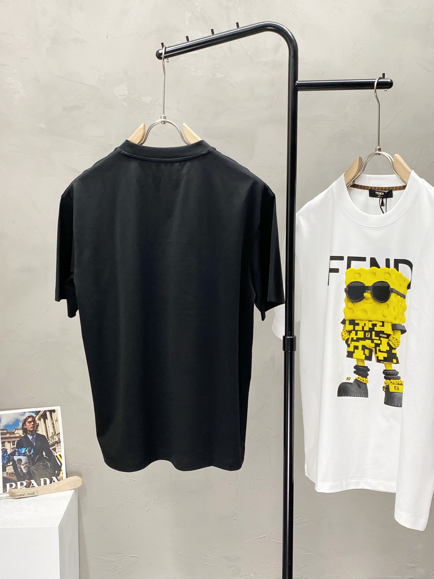  。FENDI芬迪💥独家专供新款原单男士休闲短袖 高端  高版本 时尚百搭爆款⚠️⚠️✨✨进口面料 手感