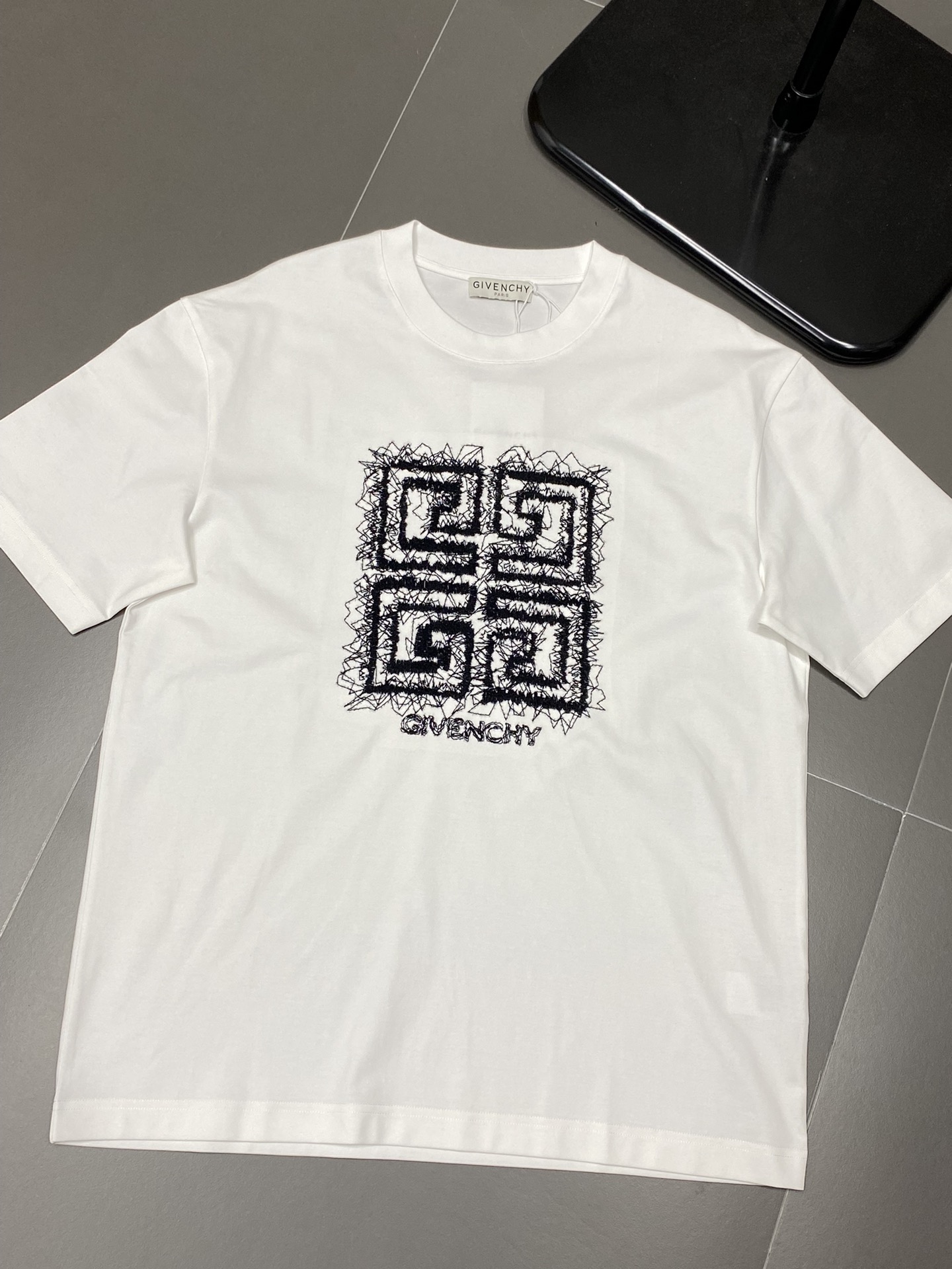  。Givenchy纪梵希💥独家专供新款原单男士休闲短袖 高端  高版本 时尚百搭爆款⚠️⚠️✨✨进口面