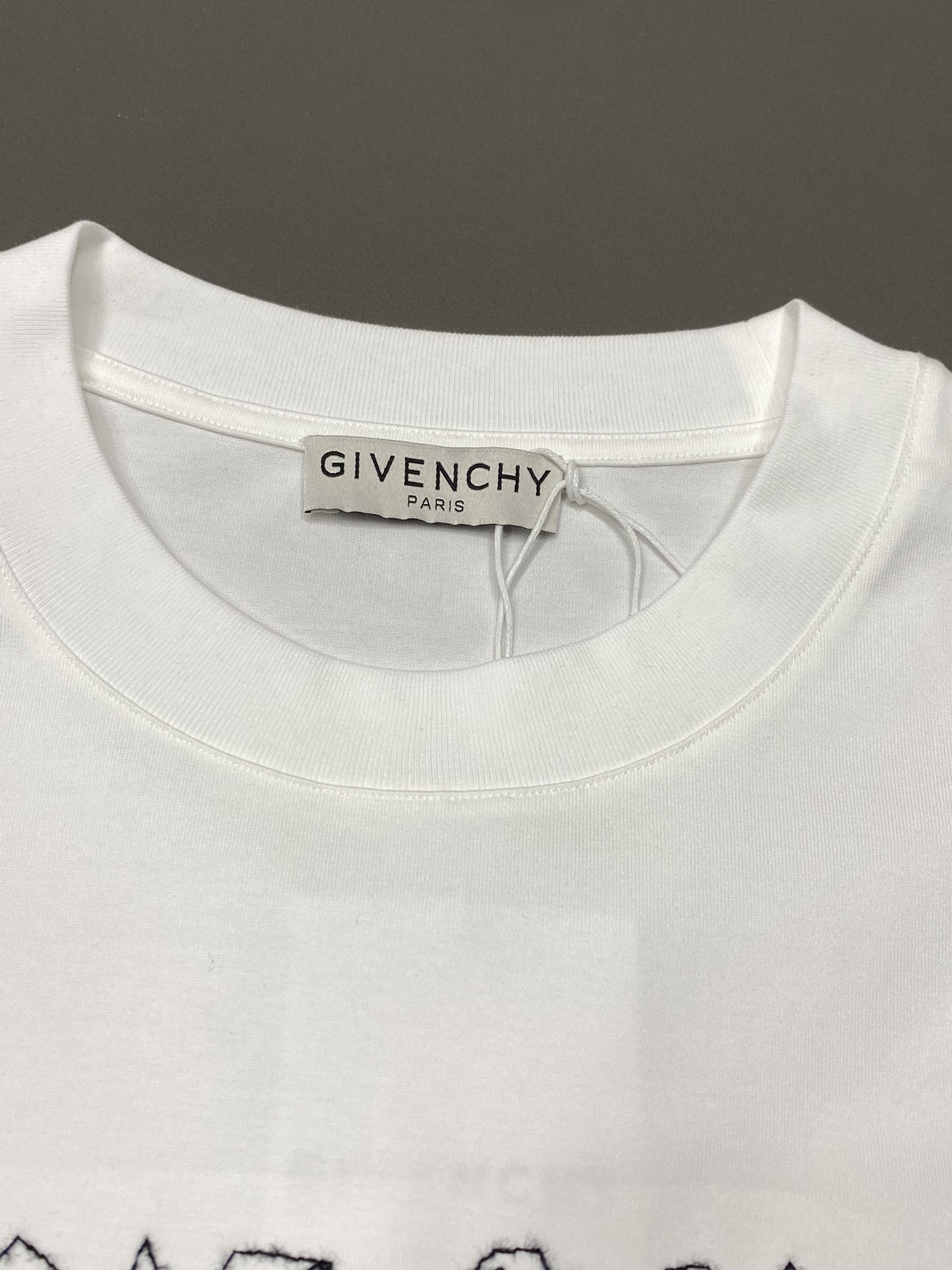  。Givenchy纪梵希💥独家专供新款原单男士休闲短袖 高端  高版本 时尚百搭爆款⚠️⚠️✨✨进口面