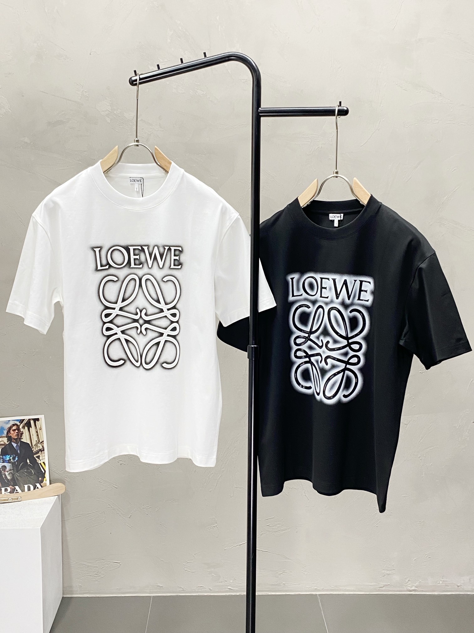  。Loewe罗意威💥独家专供新款原单男士休闲短袖 高端  高版本 时尚百搭爆款⚠️⚠️✨✨进口面料 手