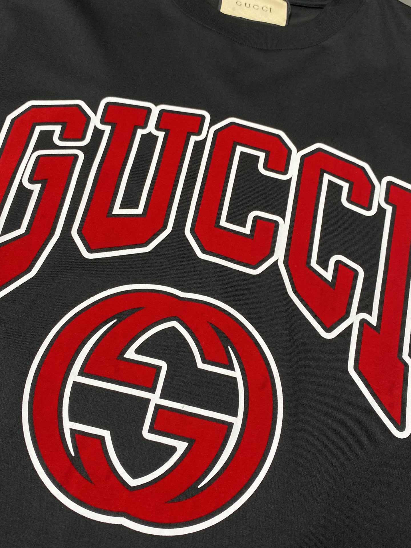  。Gucci古驰💥独家专供新款原单男士休闲短袖 高端  高版本 时尚百搭爆款⚠️⚠️✨✨进口面料 手感