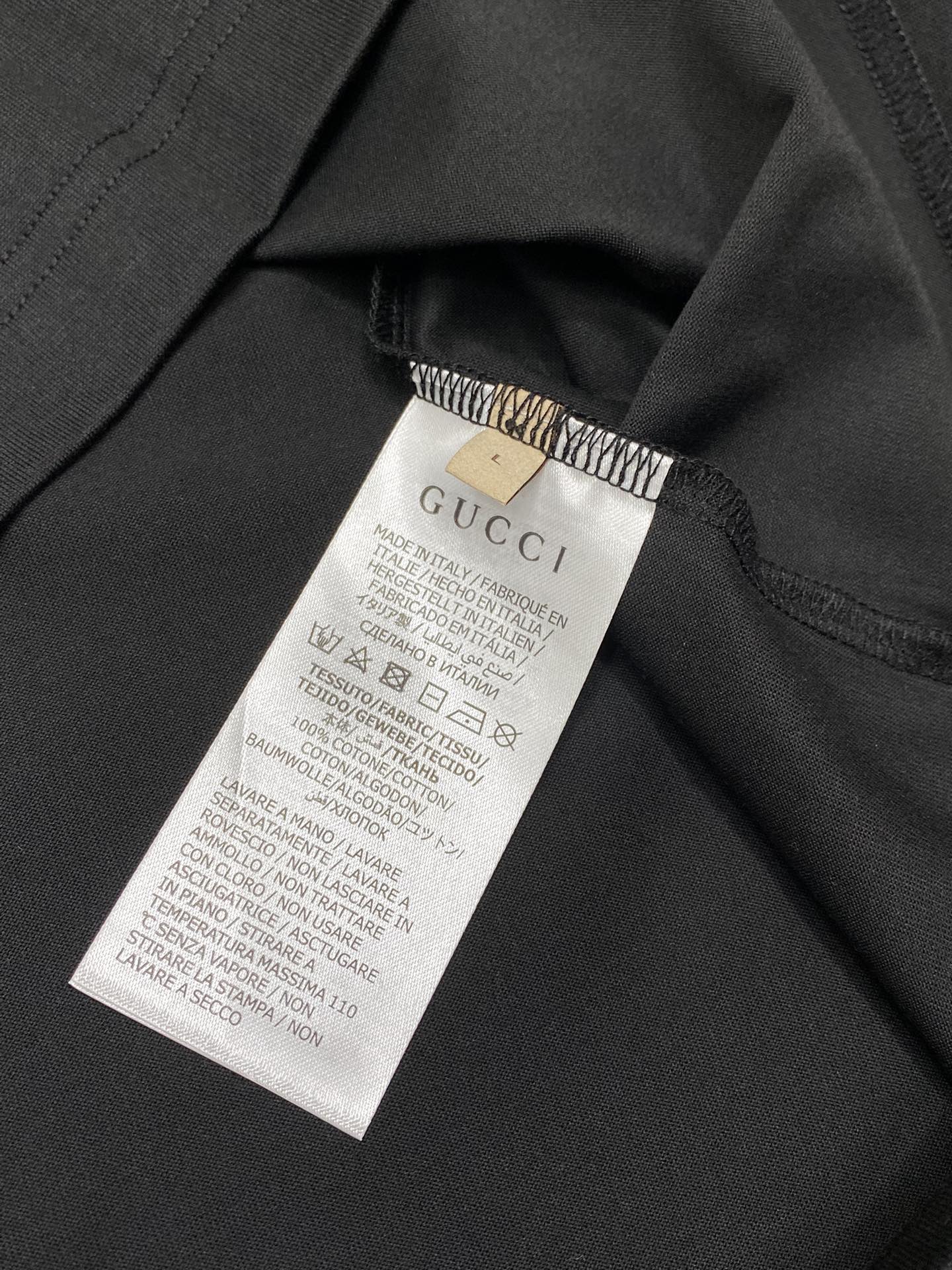  。Gucci古驰💥独家专供新款原单男士休闲短袖 高端  高版本 时尚百搭爆款⚠️⚠️✨✨进口面料 手感