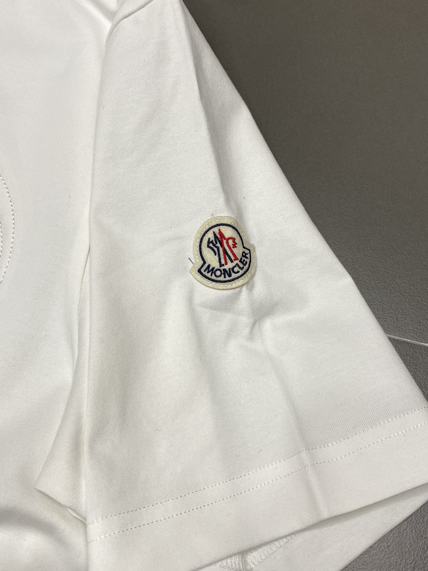  。Moncler蒙口💥独家专供新款原单男士休闲短袖 高端  高版本 时尚百搭爆款⚠️⚠️✨✨进口面料 