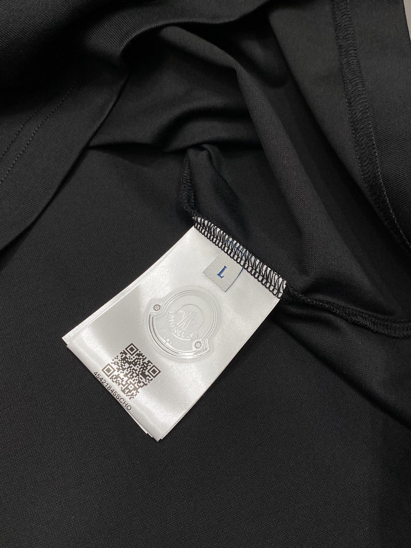  。Moncler蒙口💥独家专供新款原单男士休闲短袖 高端  高版本 时尚百搭爆款⚠️⚠️✨✨进口面料 