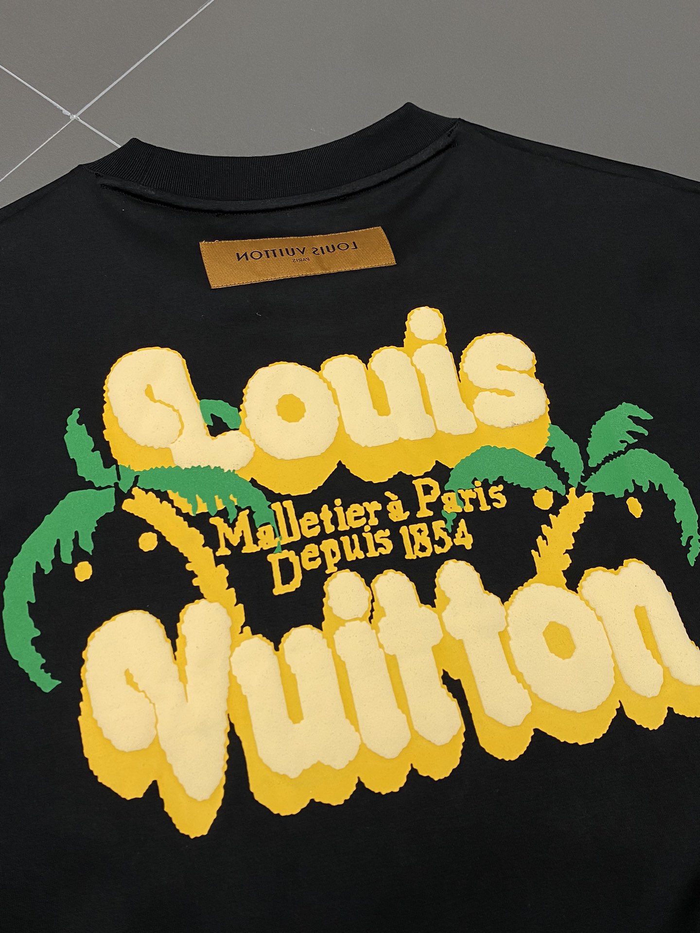  。Louis Vuitton路易威登💥独家专供新款原单男士休闲短袖 高端  高版本 时尚百搭爆款⚠️⚠