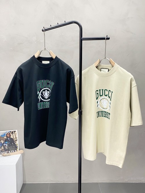 Gucci Men's University Graphic Print Short Sleeve Casual T-Shirt 1 Gucci Men's University Graphic Print Short Sleeve Casual T-Shirt